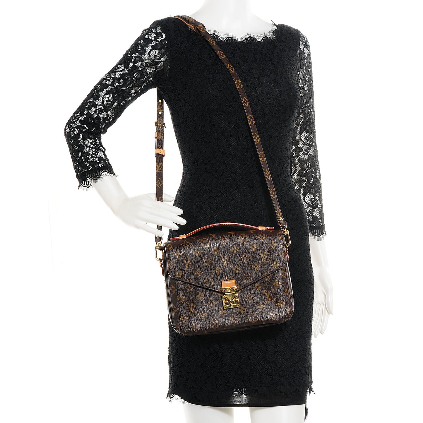 Monogram Pochette Metis