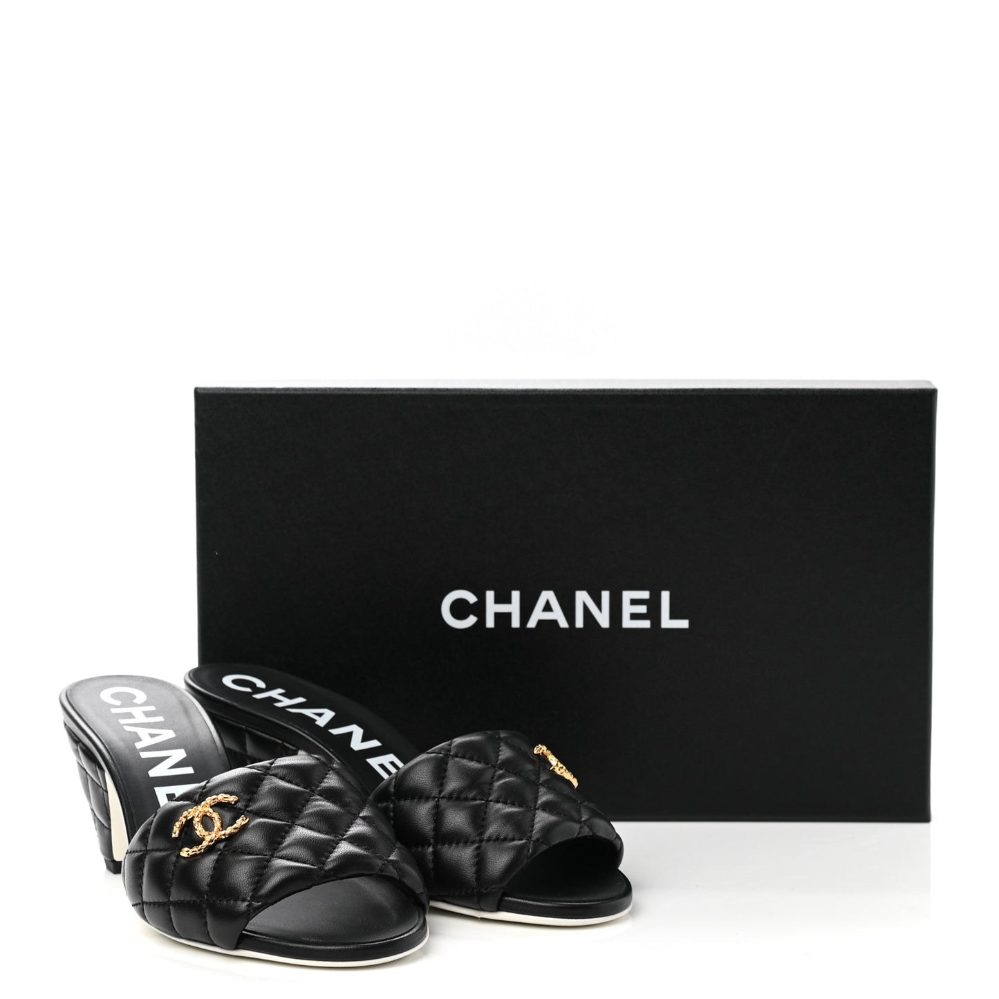 Lambskin Quilted Textured CC Mules 36 Black