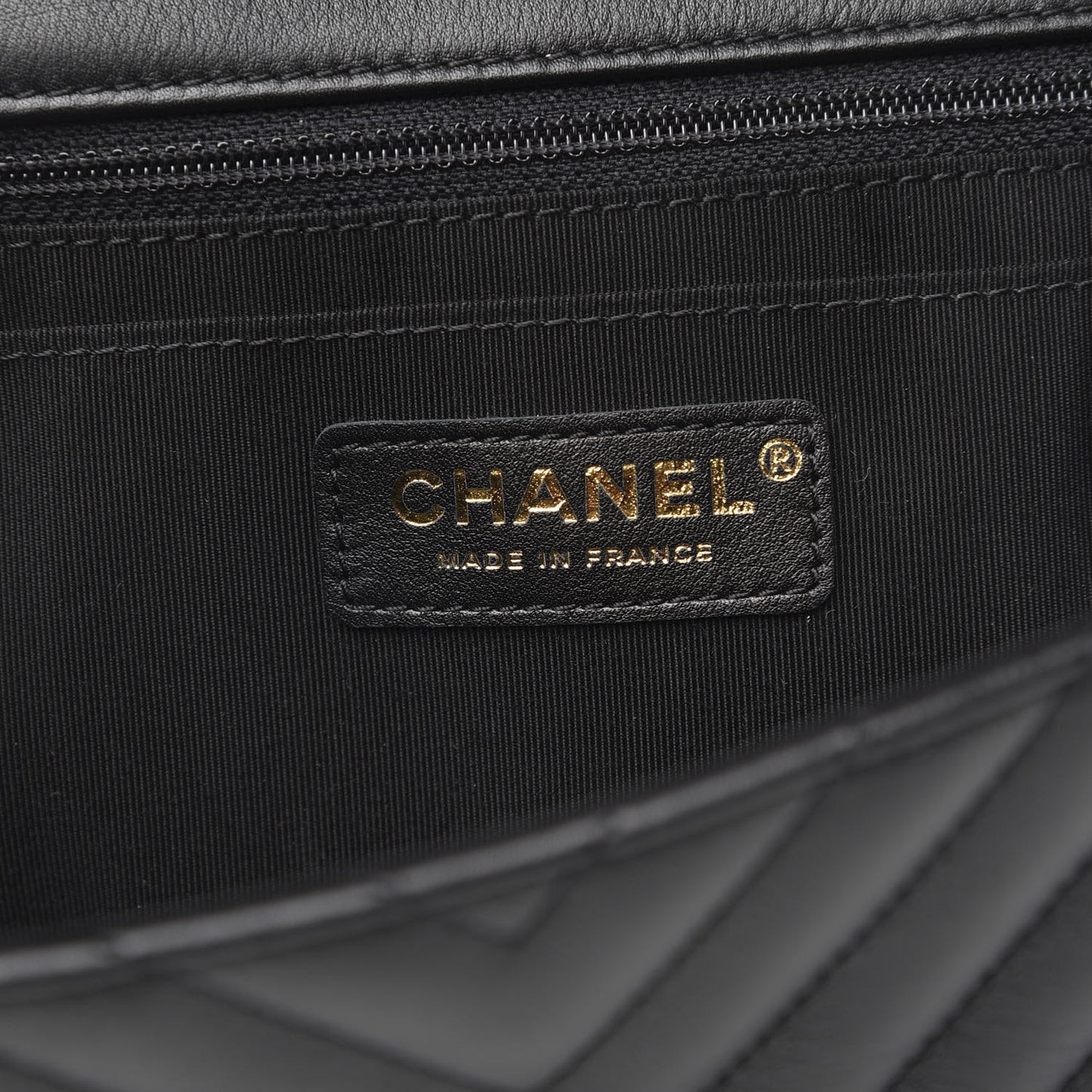Calfskin Quilted Medium Daily Chevron Flap Black