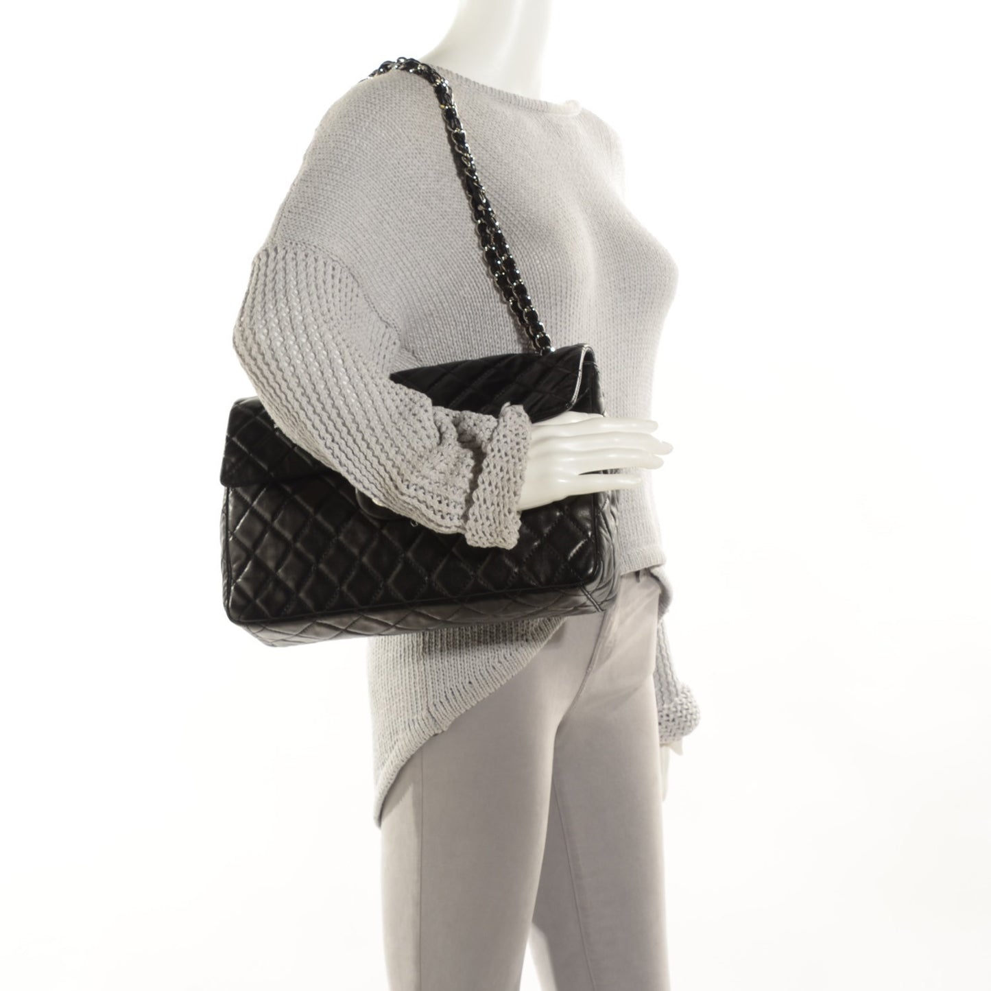 Lambskin Quilted Maxi Single Flap Black