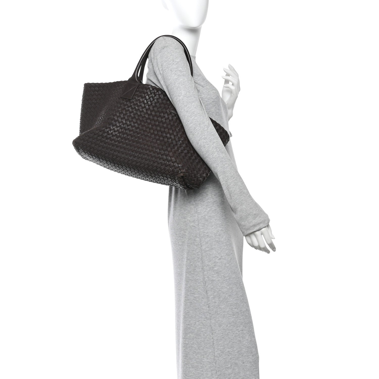 Bottega Veneta Nappa Intrecciato Medium Cabat Ebano 2 of 13
