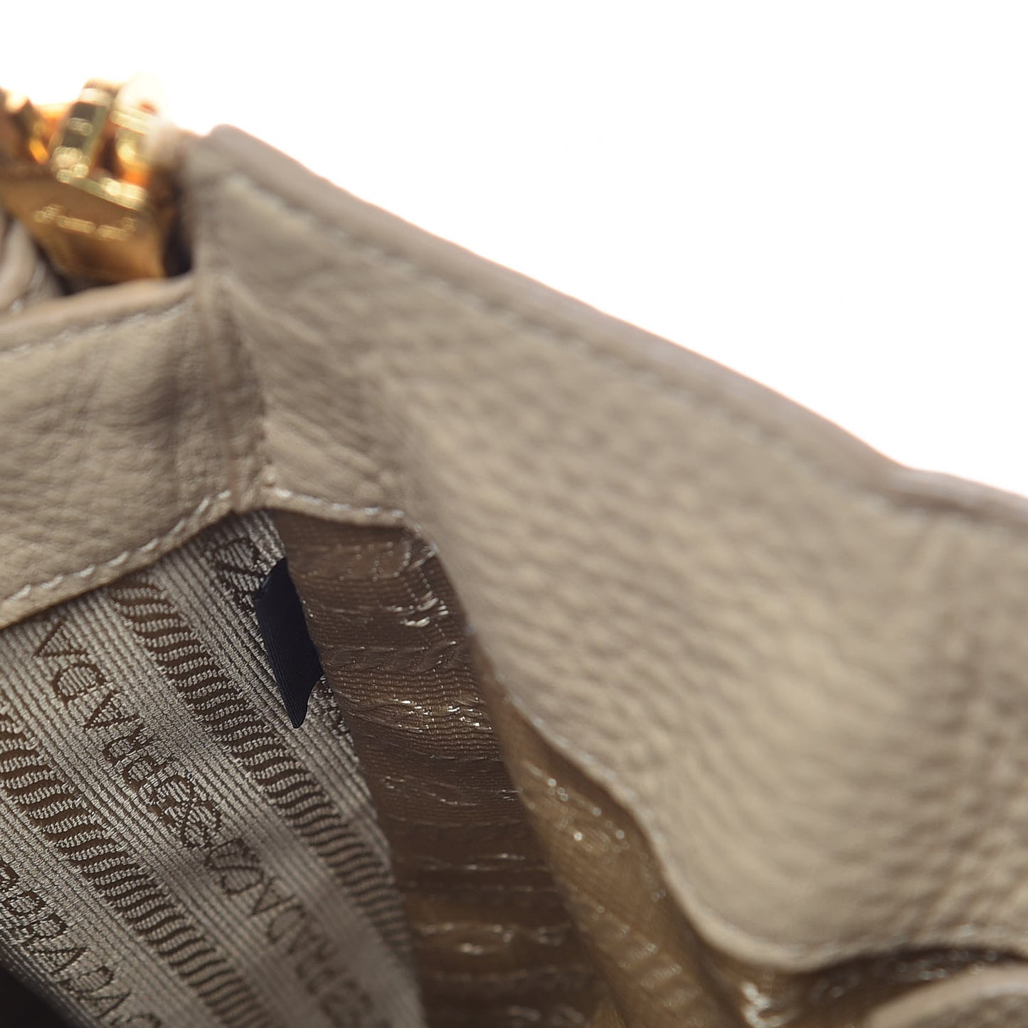 Vitello Daino Side Zip Tote Sabbia