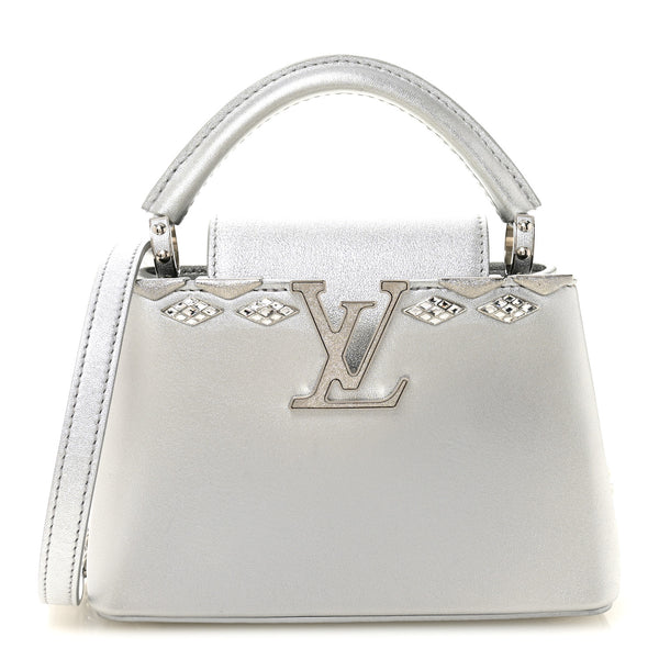 Louis Vuitton シルバー バッグ タッセル付き Louis Vuitton Lambskin Strass Mini Capucines Silver 1864974