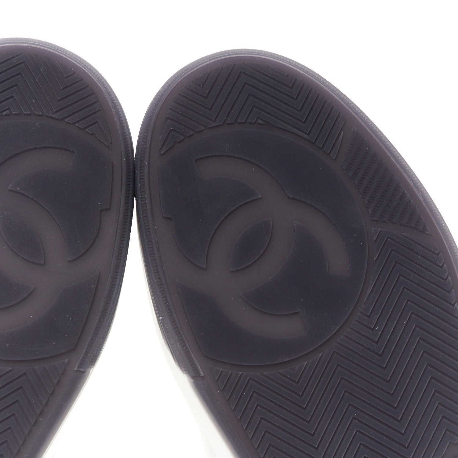 Chanel Calfskin CC Womens Sneakers 40 White Black 7 of 11