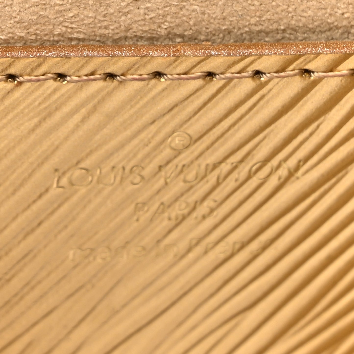 Epi Love Lock Twist Shoulder Bag MM Gold