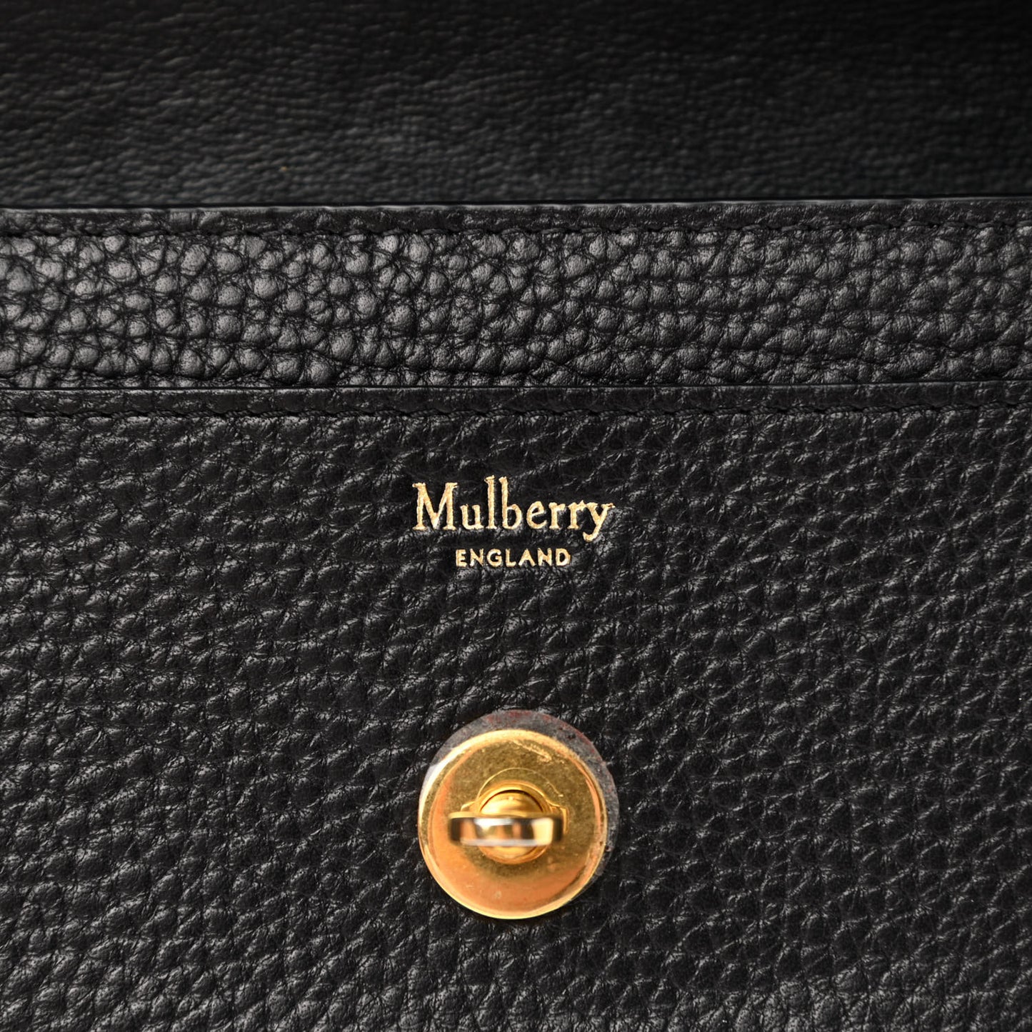 Grain Vegetable Tanned Calfskin Darley Wallet Black