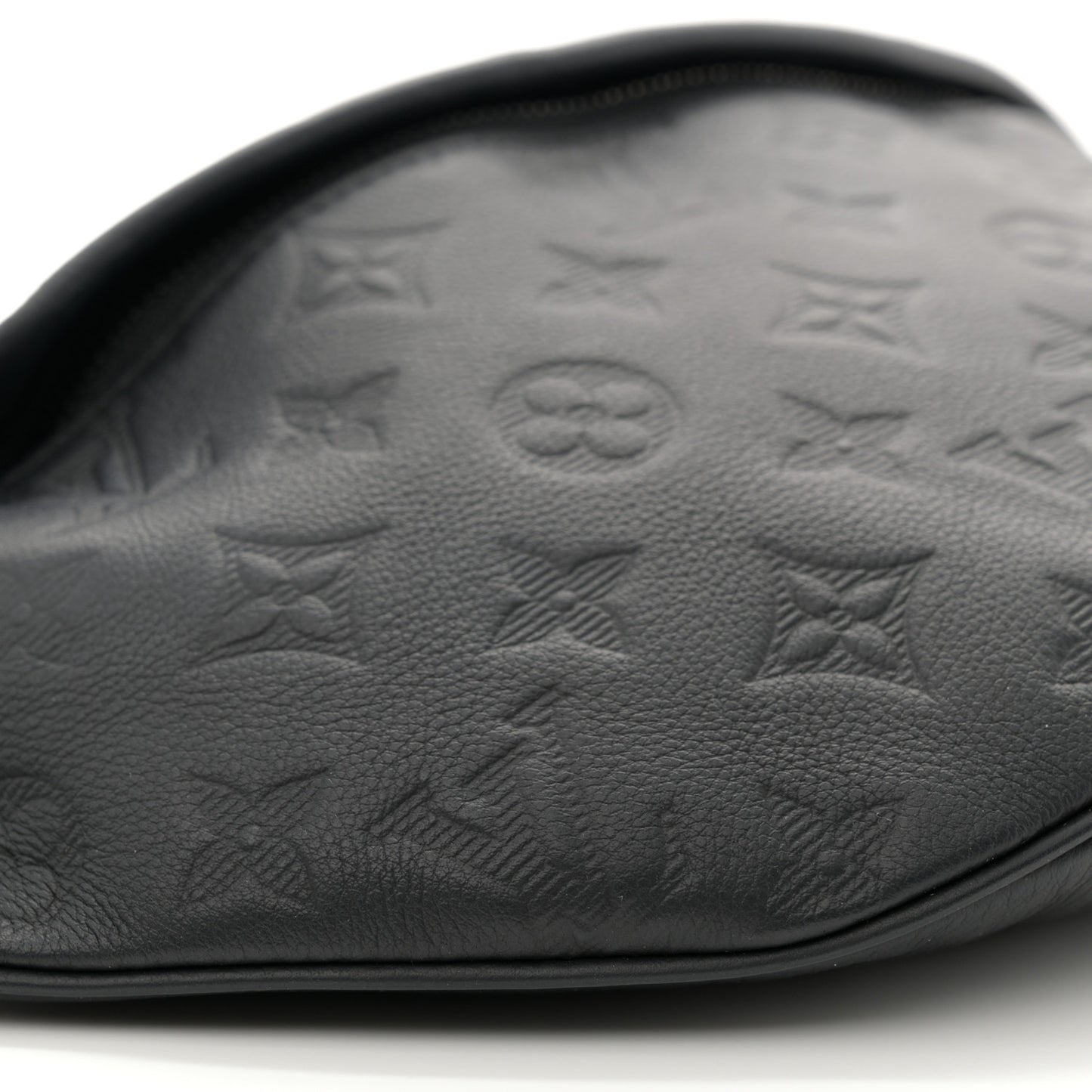 Calfskin Monogram Shadow Discovery Bumbag Black