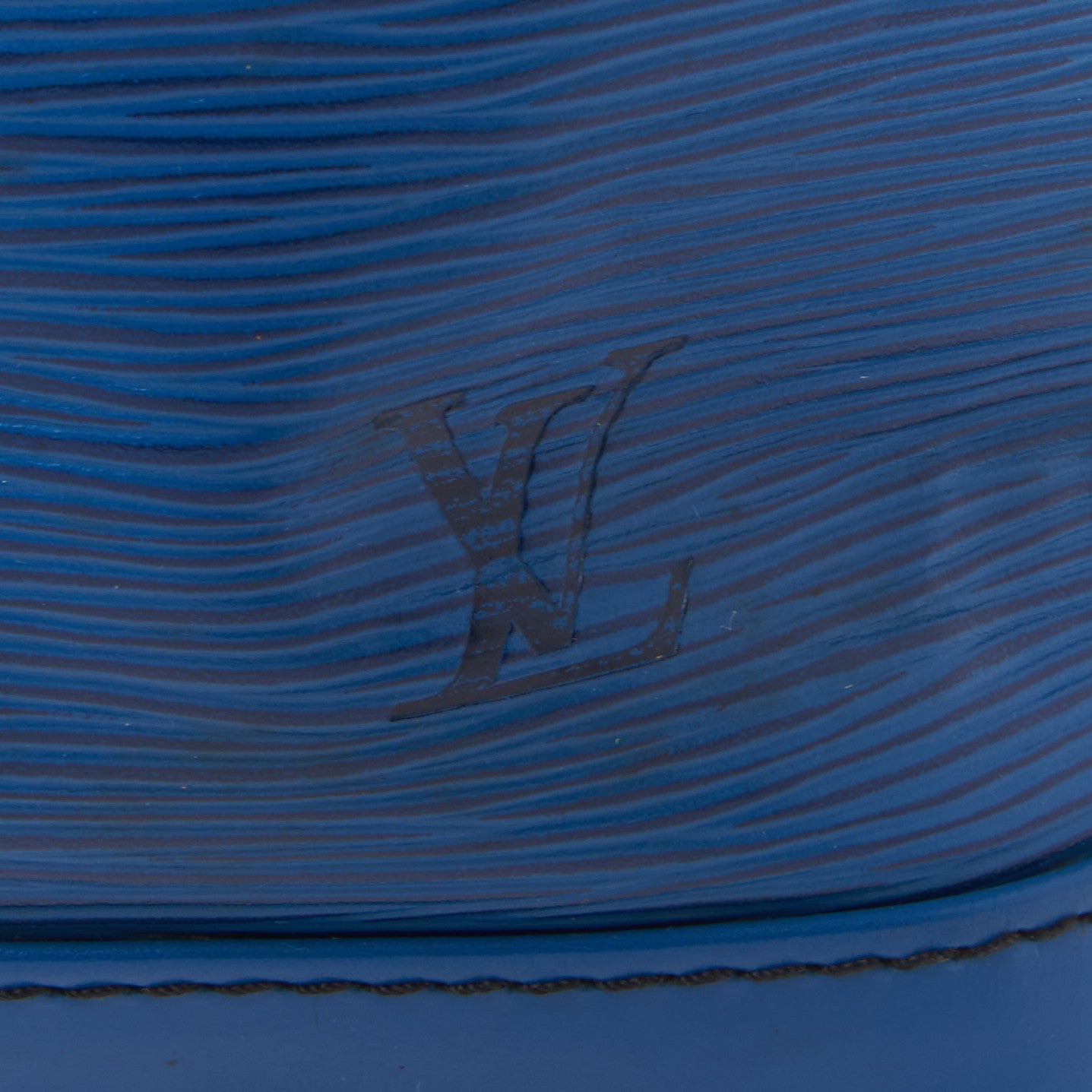Louis Vuitton Epi Noe Toledo 7 of 8