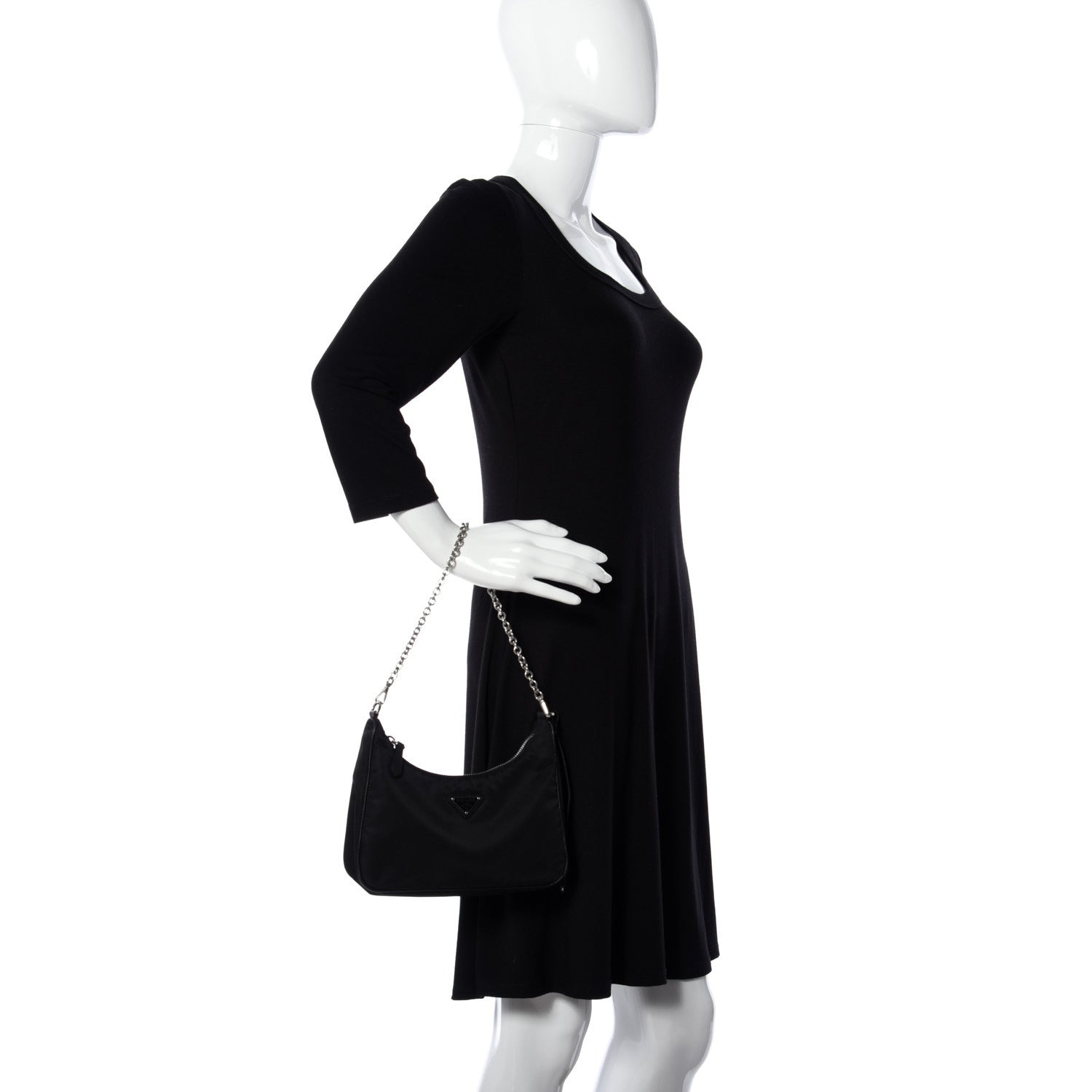 Prada Nylon Re-Edition 2005 Shoulder Bag Black 3 of 10