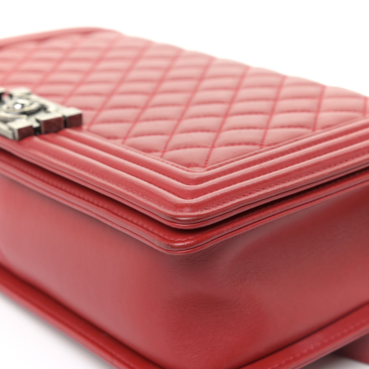 Lambskin Quilted New Medium Boy Flap Red