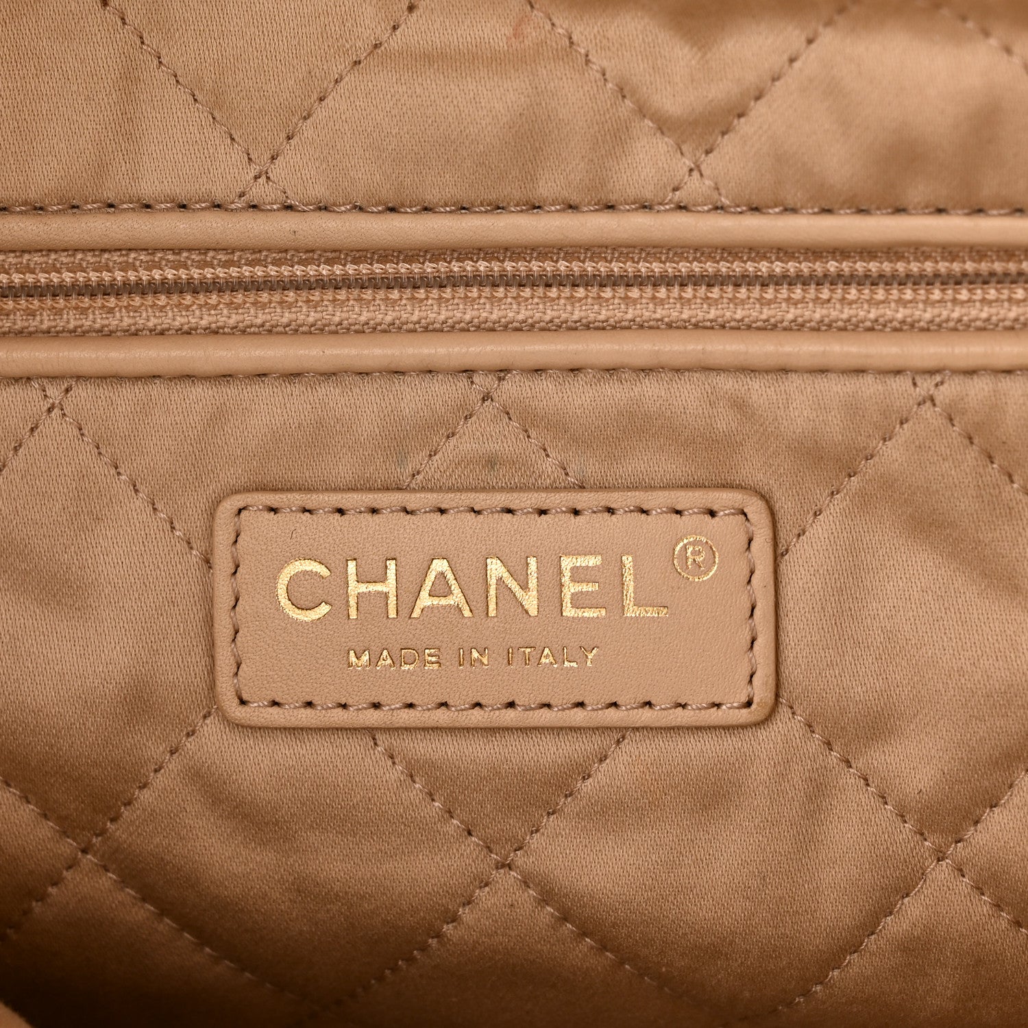 Chanel Shiny Calfskin Quilted Small Chanel 22 White 7 of 11