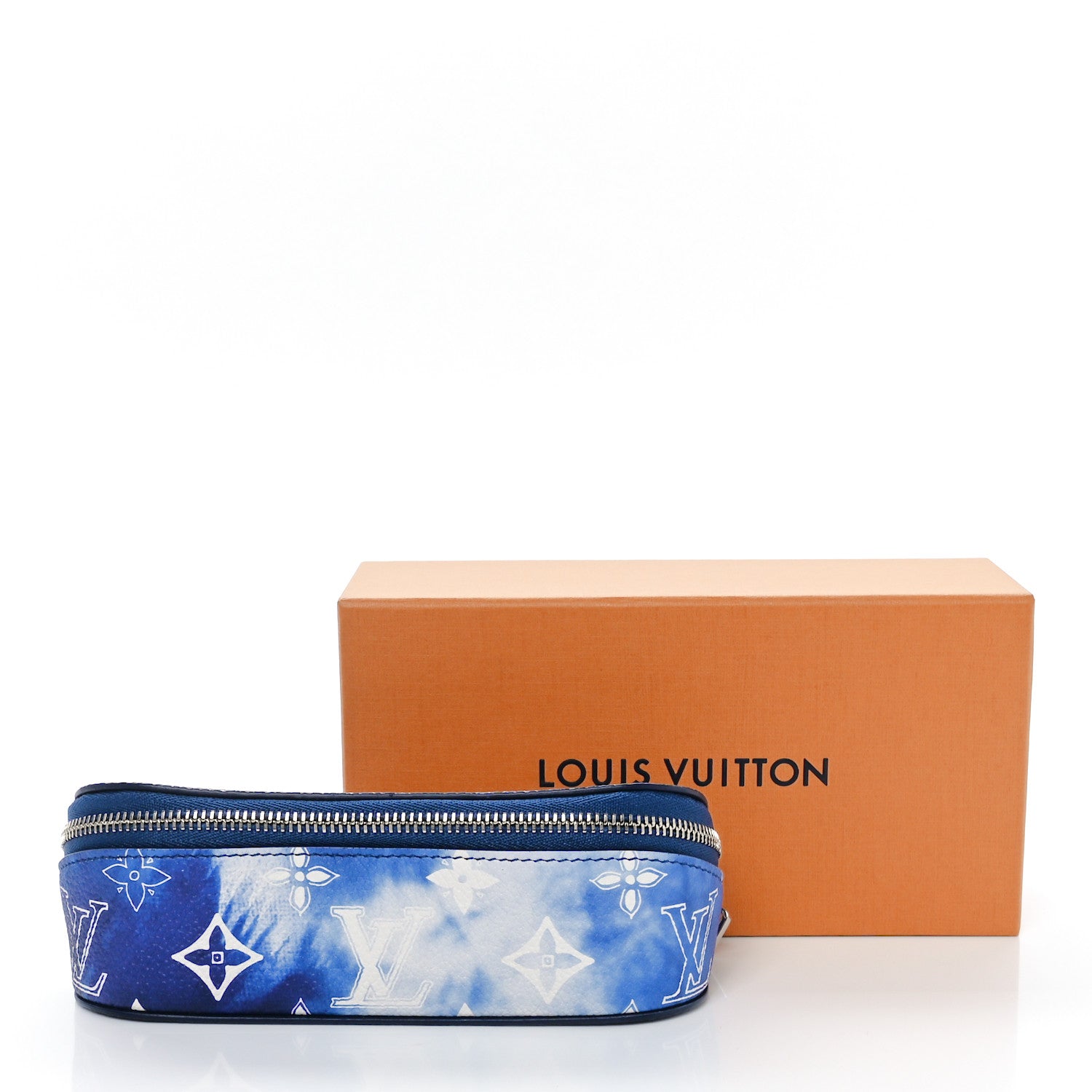 Louis Vuitton Cowhide Monogram Bandana Sunglasses Case GM Blue White 9 of 9
