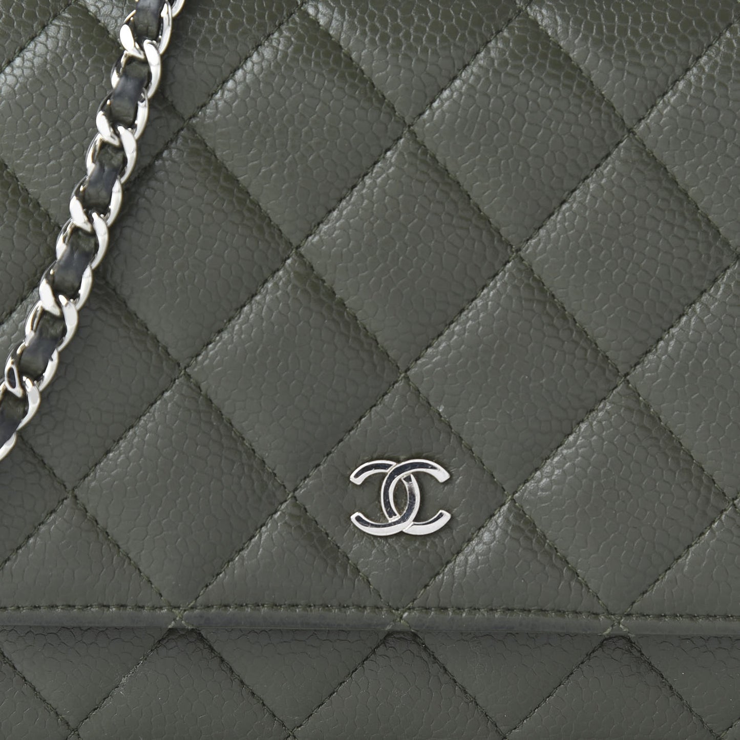 Caviar Quilted Wallet On Chain WOC Green