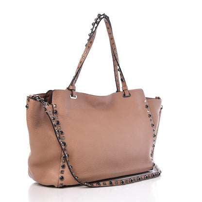 Valentino Garavani Grained Calfskin Onyx Medium Rockstud Rolling Tote Soft Noisette 4 of 10