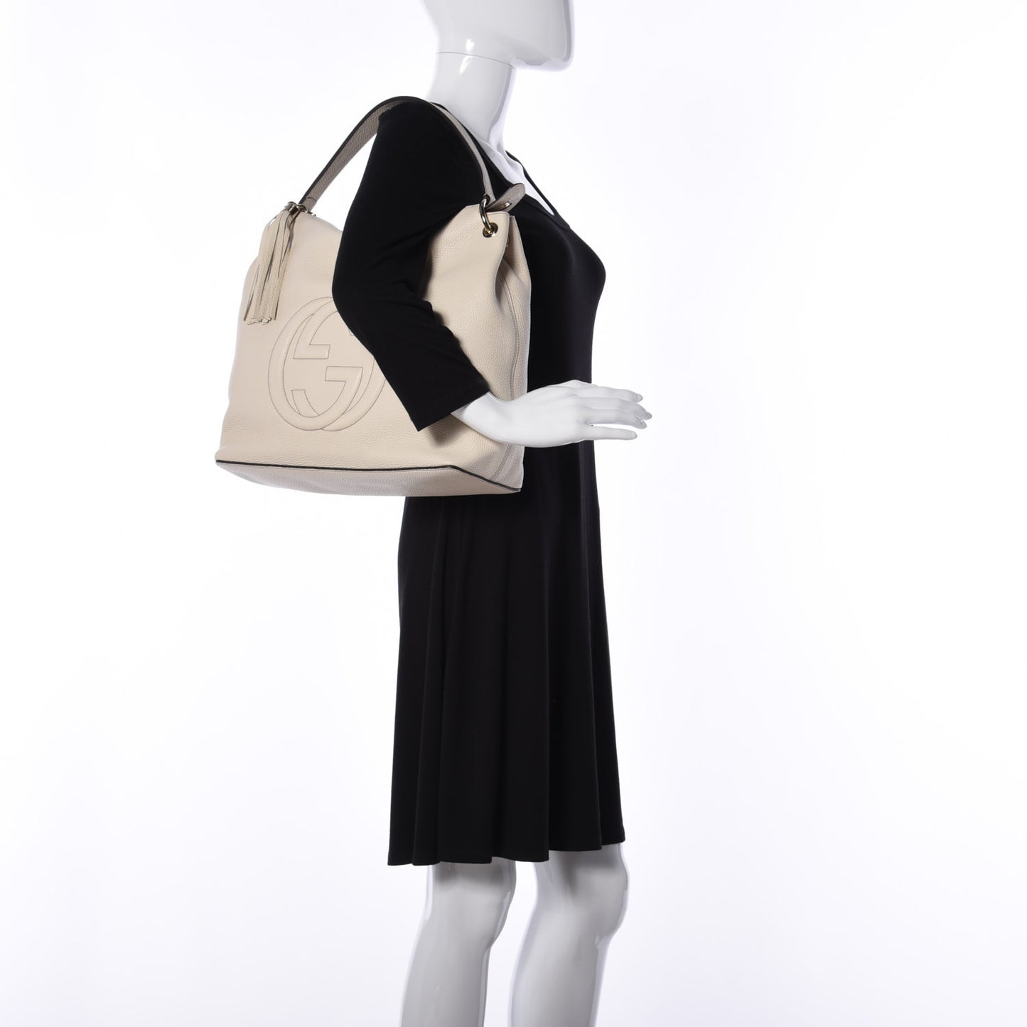 Pebbled Calfskin Large Soho Hobo Off White