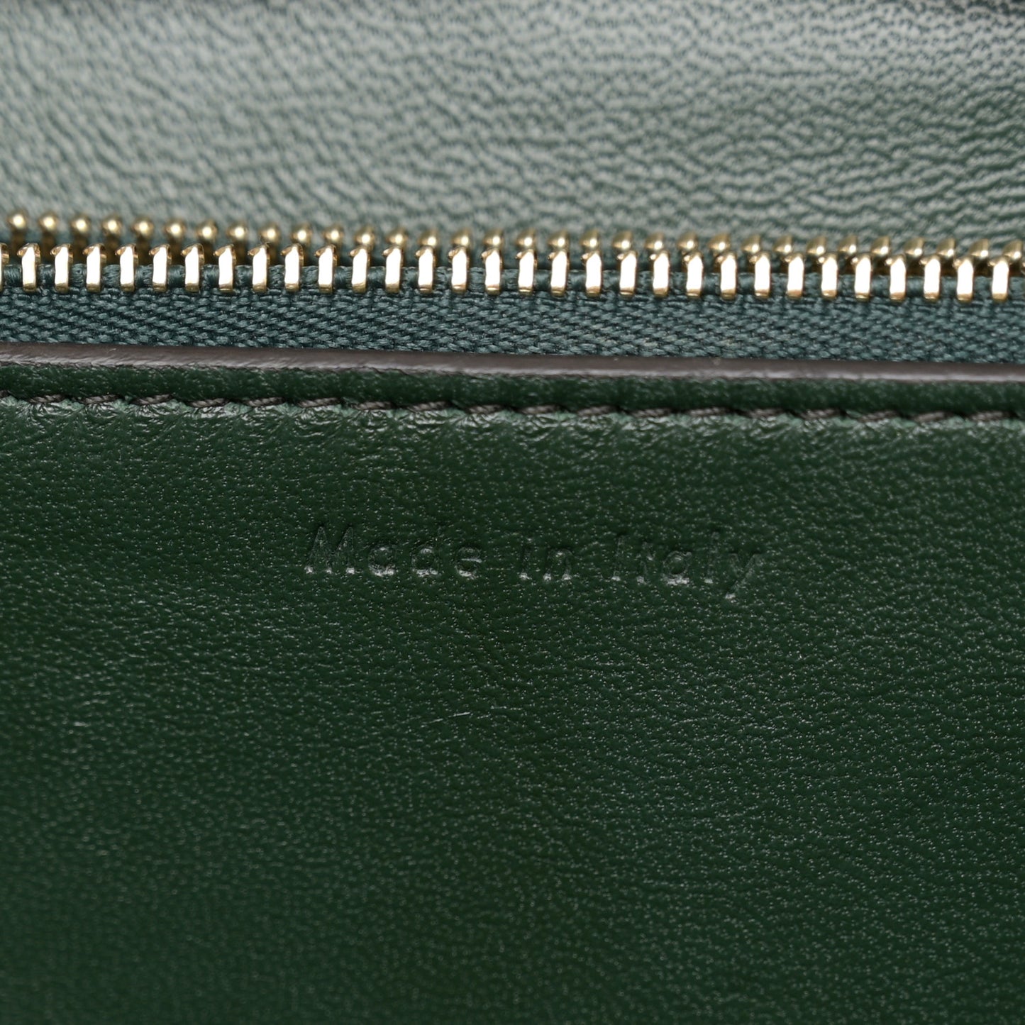 Box Calfskin Medium Classic Box Flap Bag Forest