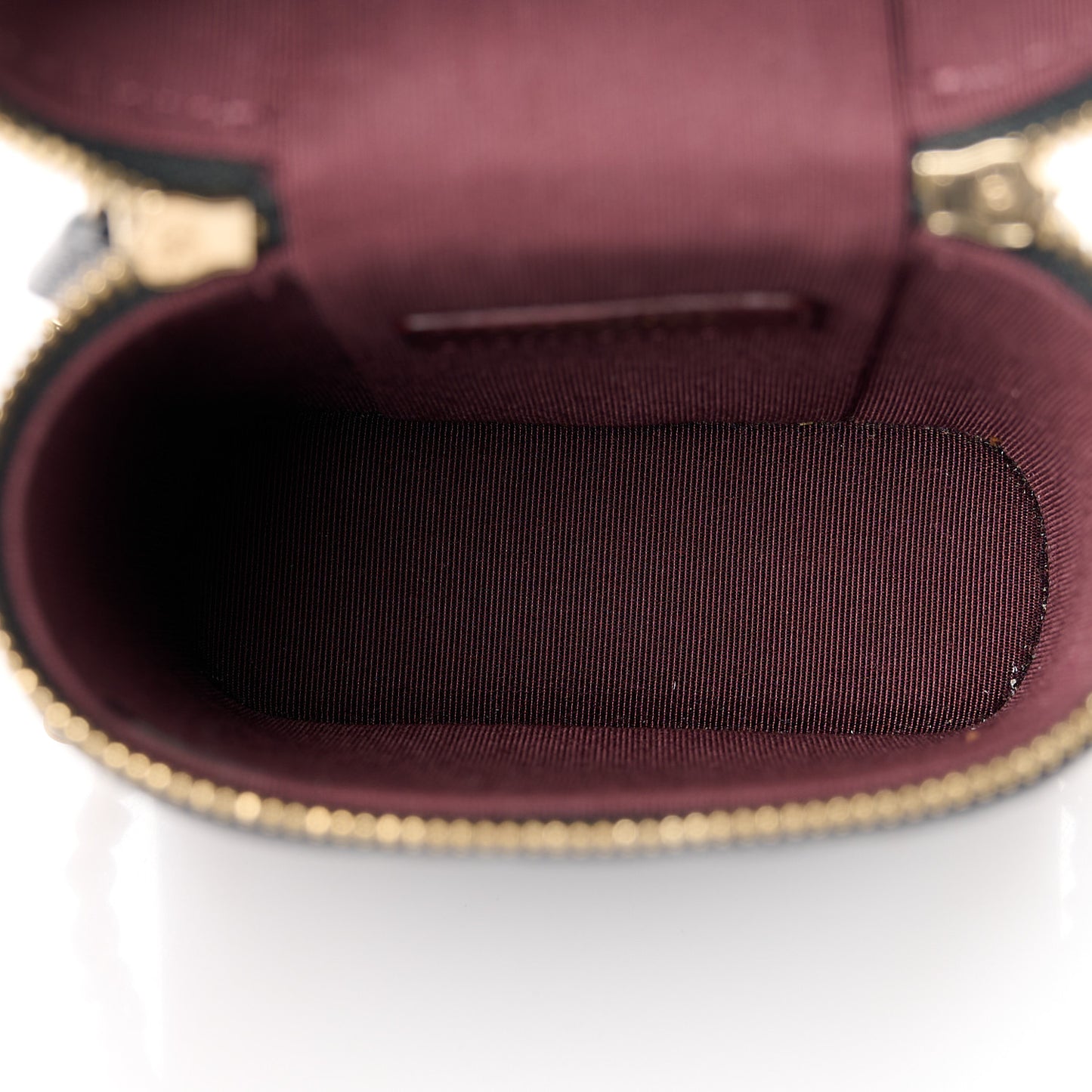 Caviar Quilted Phone Holder With Chain Black