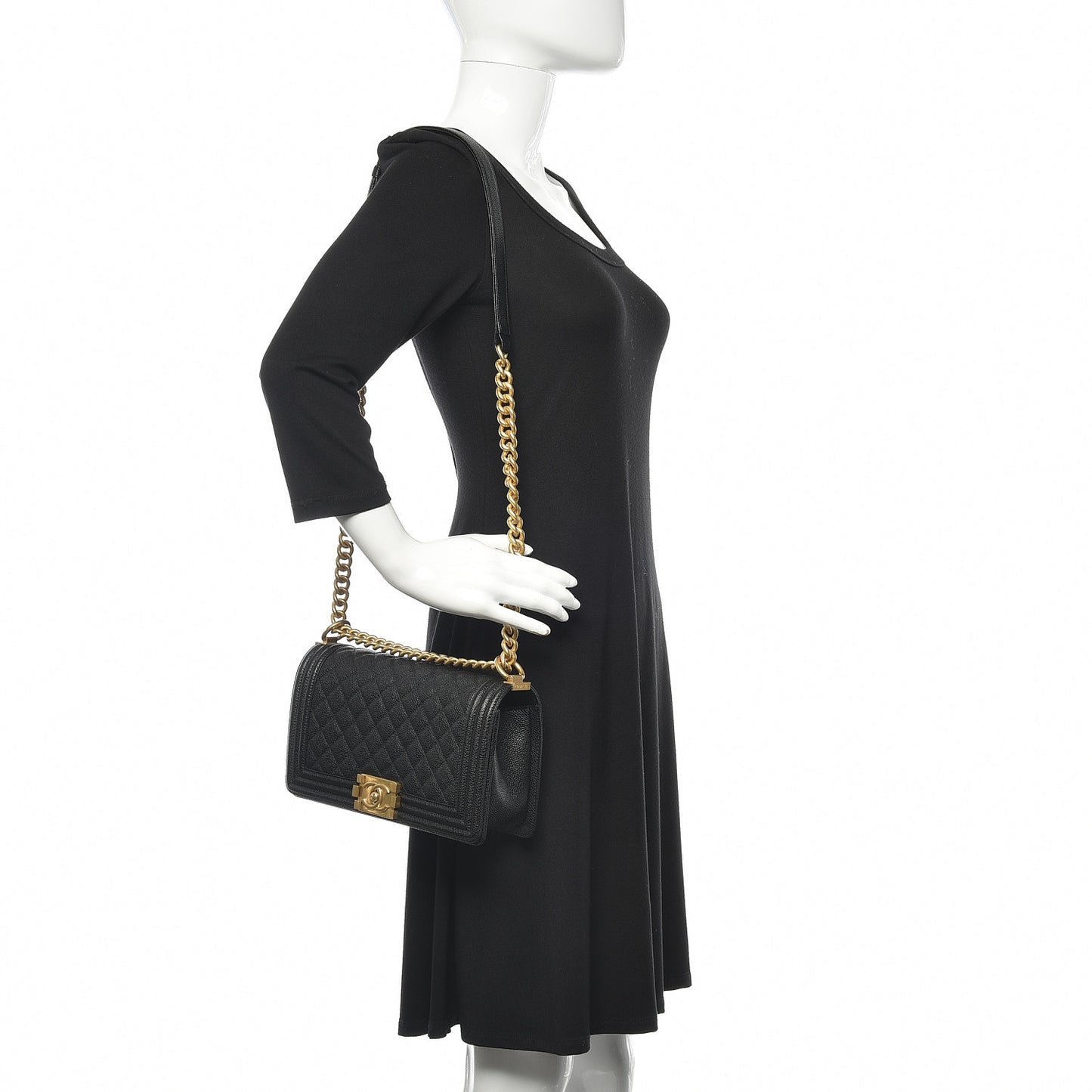 Caviar Quilted Medium Boy Flap Black
