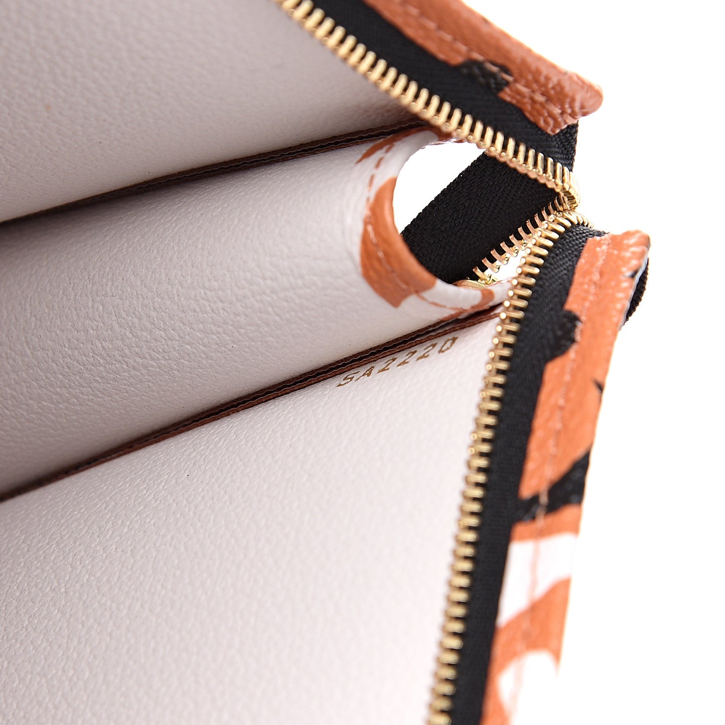 Monogram Giant Crafty Pochette Toiletry 26 Creme Caramel
