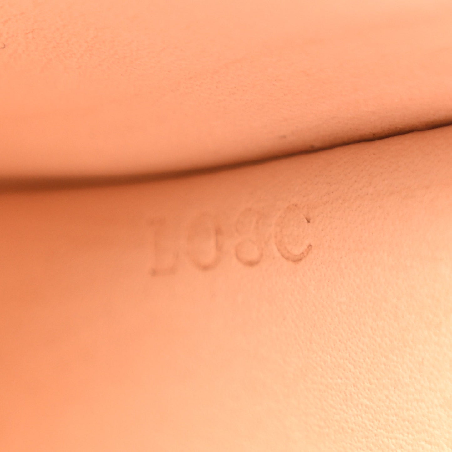 Taurillon Soft Presse Visite Card Holder Pink