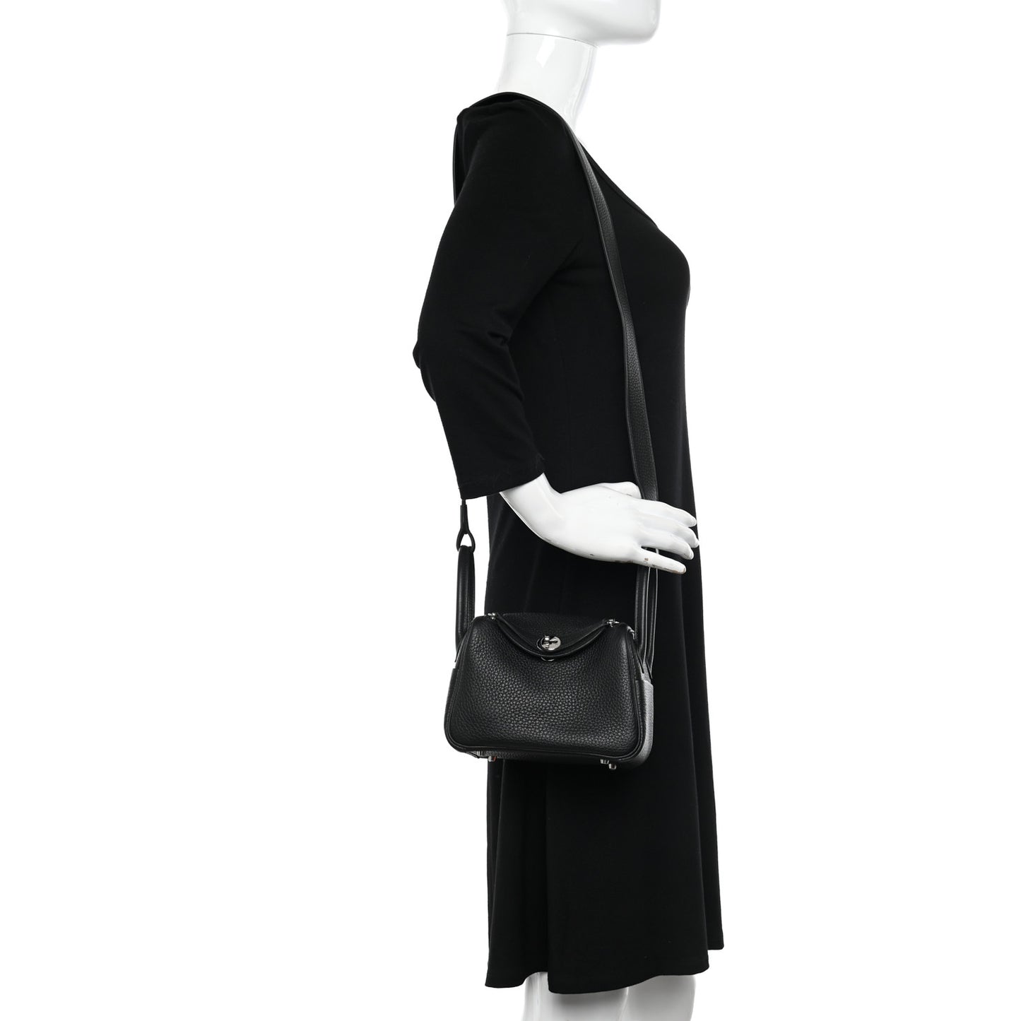 Taurillon Clemence Mini Lindy 20 Black