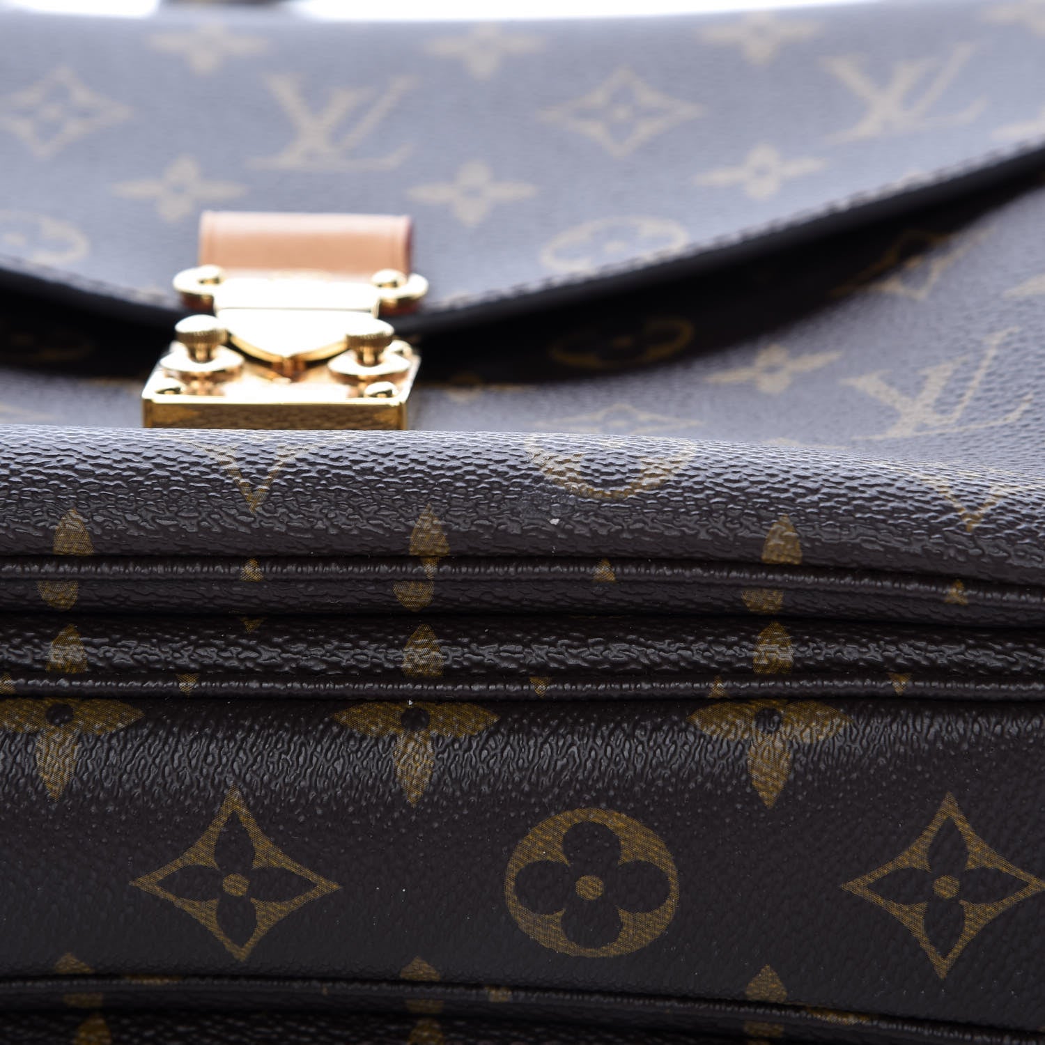Louis Vuitton Monogram Pochette Metis 13 of 14