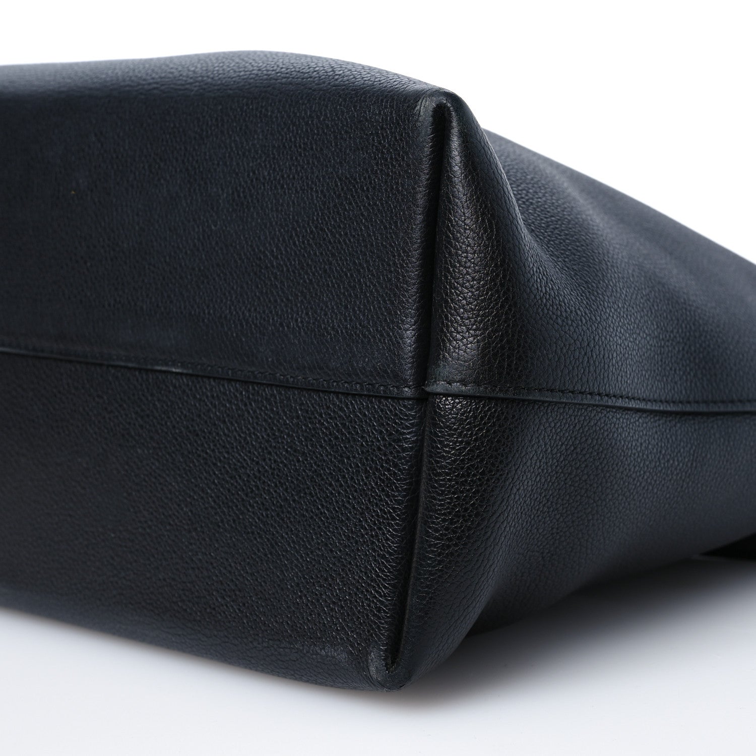 Louis Vuitton Calfskin Lockme Hobo Black 10 of 13