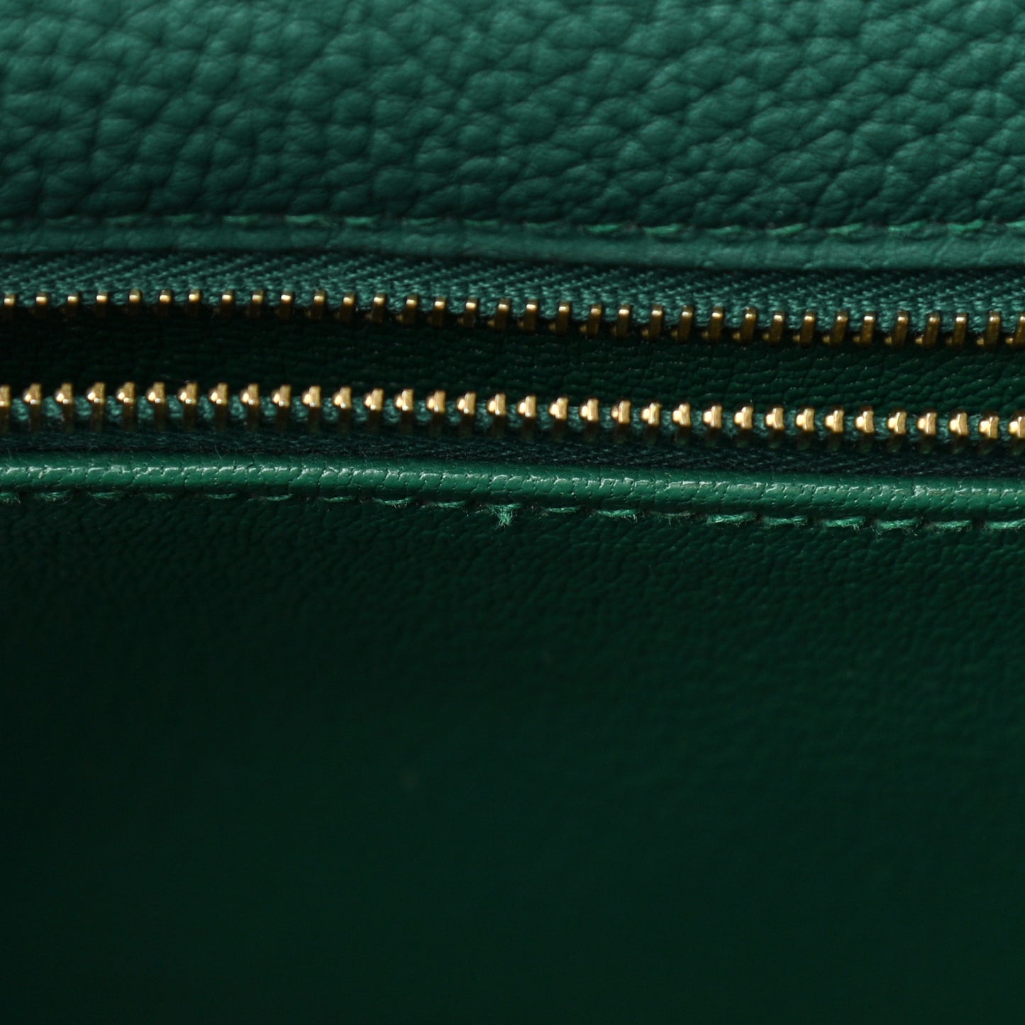Togo Kelly Retourne 32 Malachite