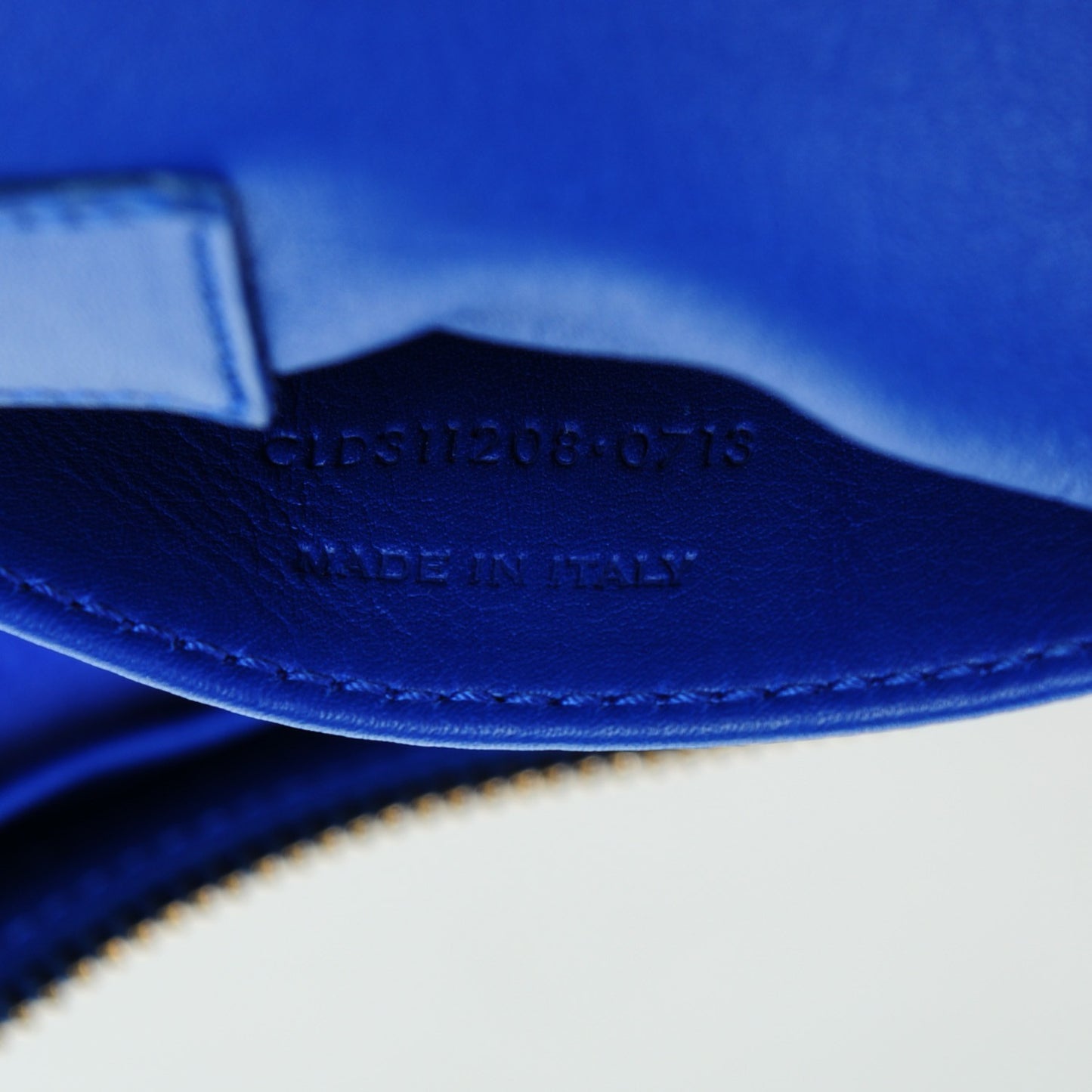Calfskin Medium Classic Y Cabas Blue Majorelle