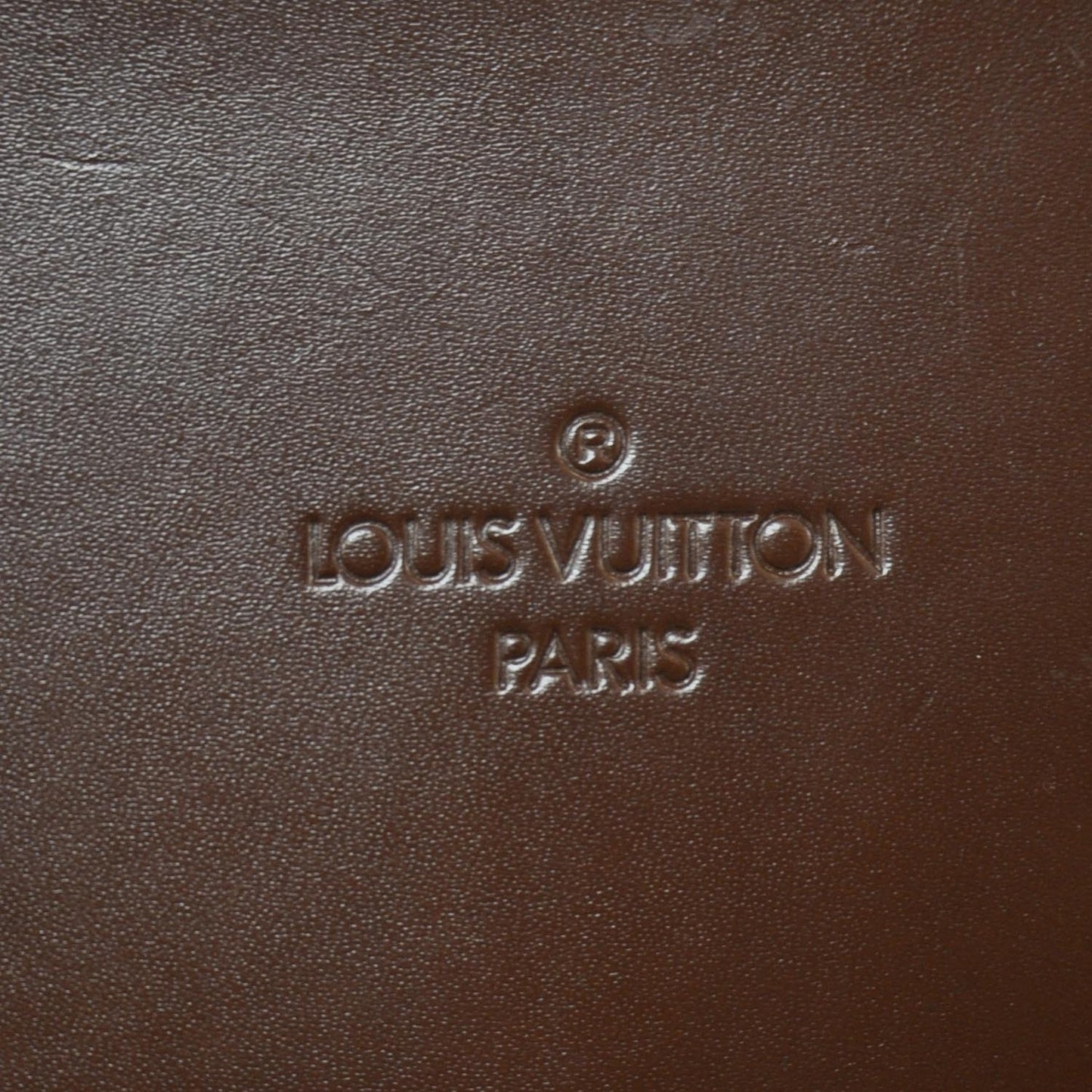 Suhali Lockit GM Sienne