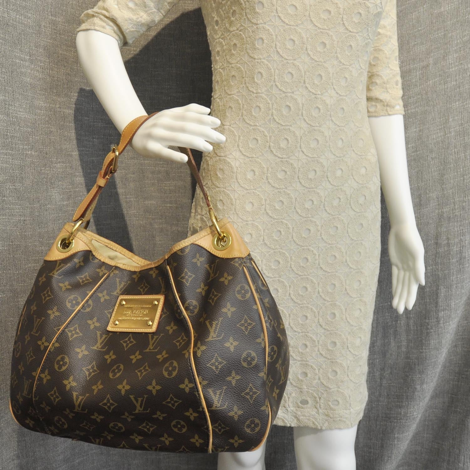 Louis Vuitton Monogram Galliera PM 2 of 9
