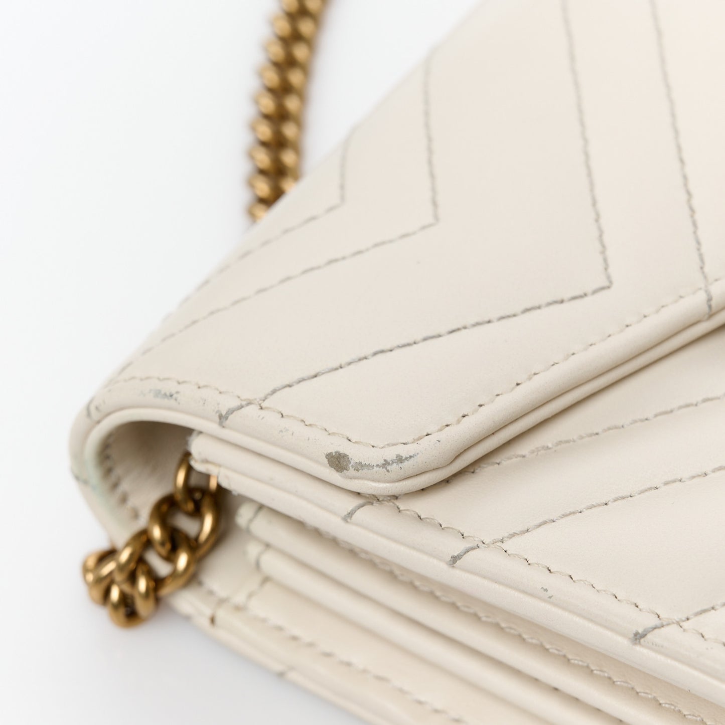 Calfskin Matelasse GG Marmont Chain Wallet Mystic White