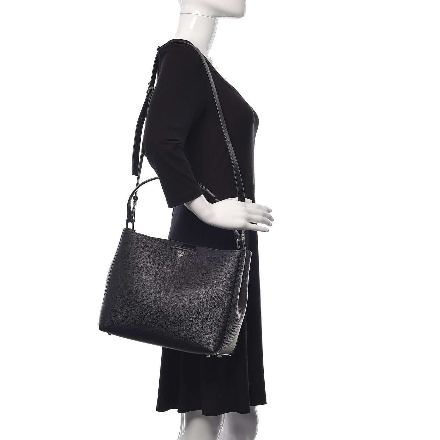 Grained Calfskin Visetos Medium Sarah Hobo Black