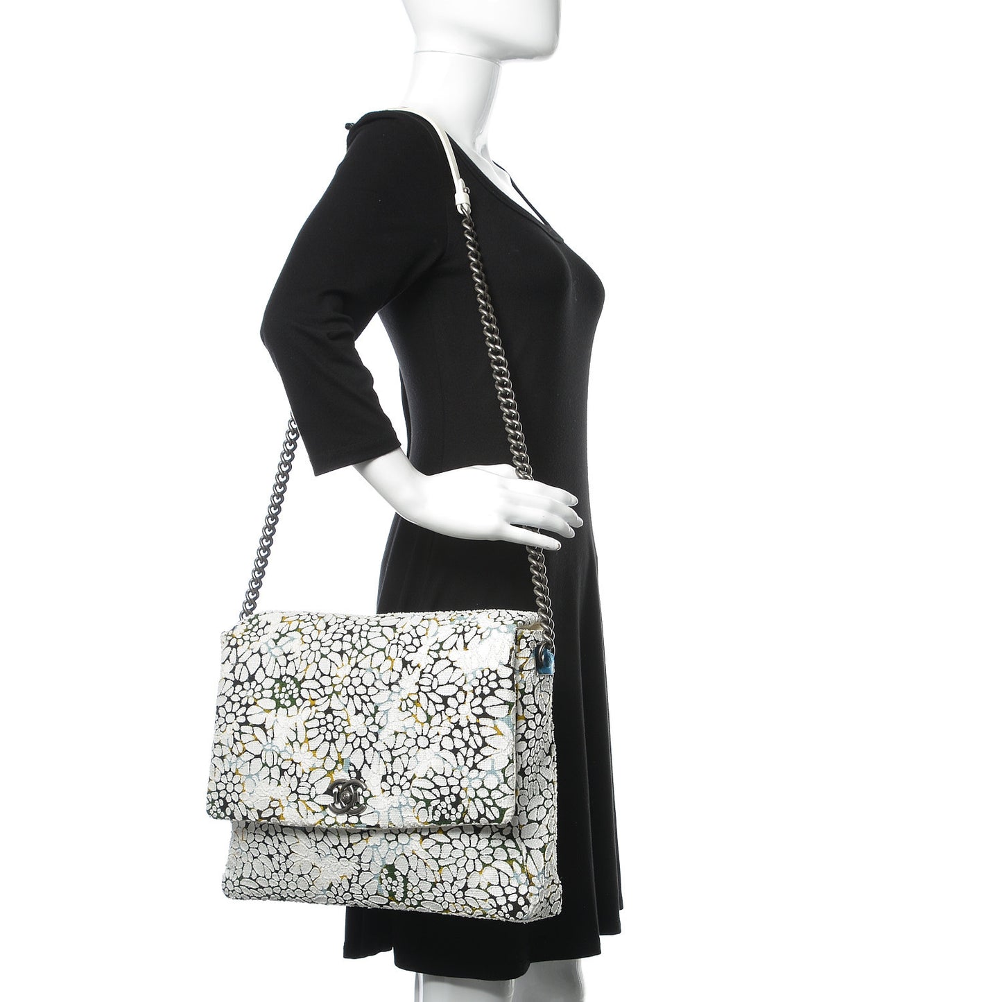 Tweed Calfskin Floral Messenger Flap Green Black White