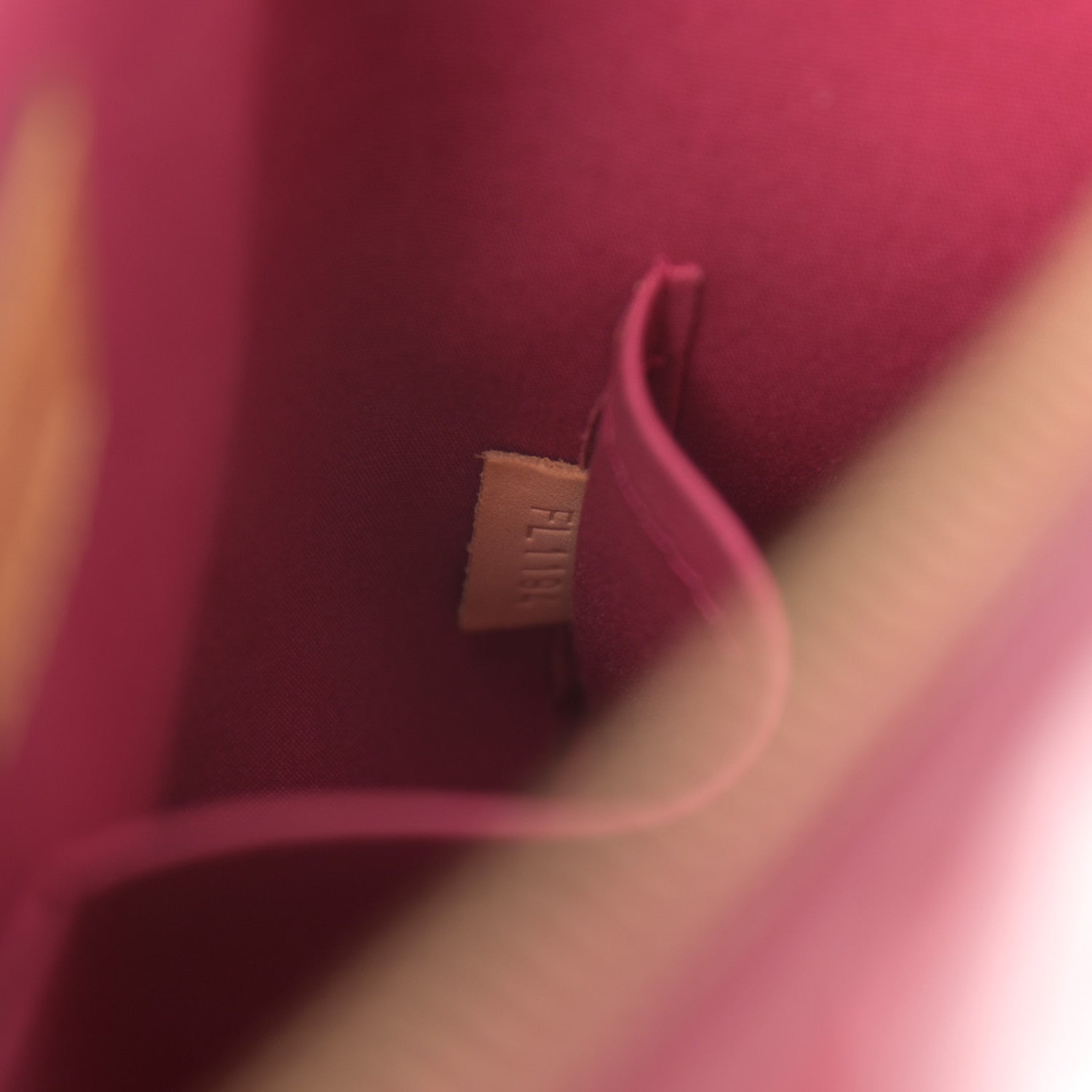 Louis Vuitton Vernis Alma PM Rose Indien 7 of 12