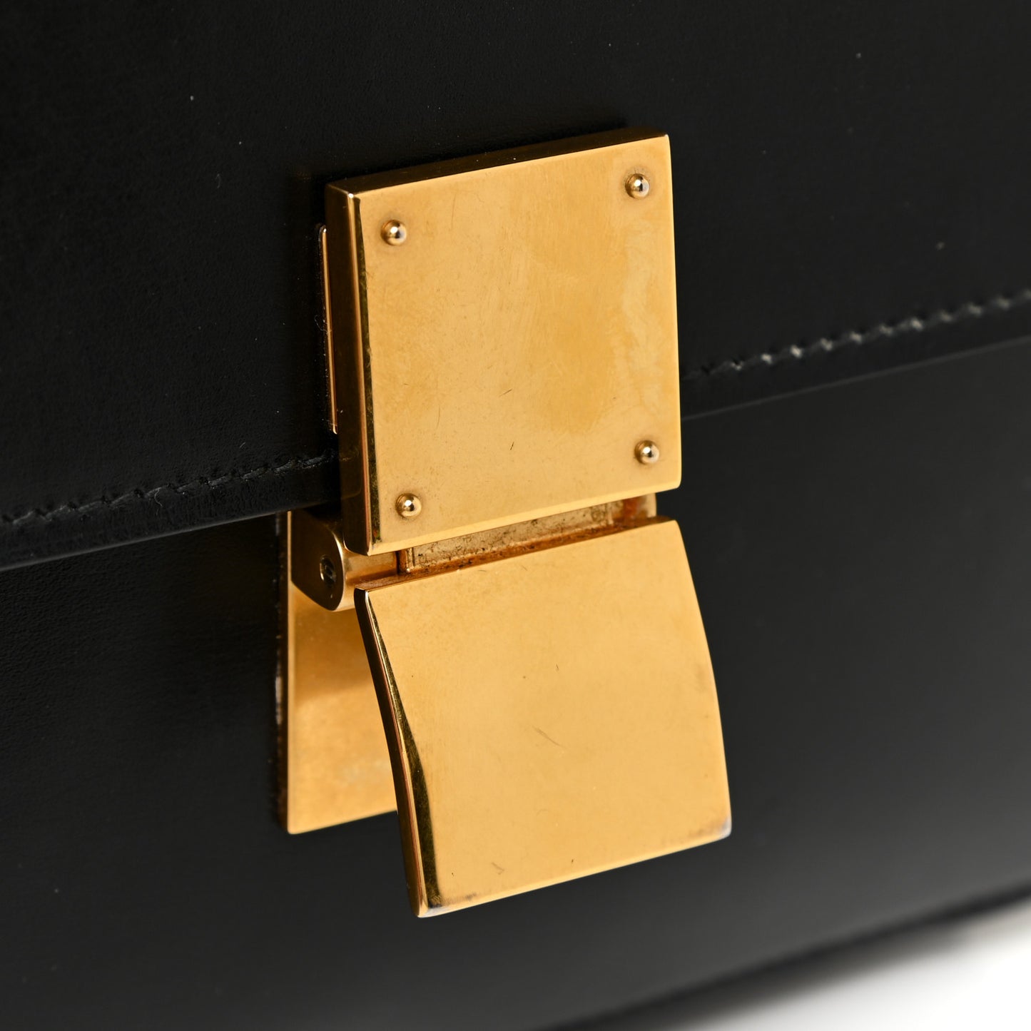 Box Calfskin Medium Classic Box Flap Bag Black