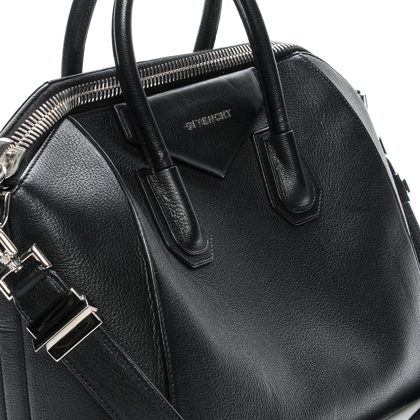 Sugar Goatskin Medium Antigona Black