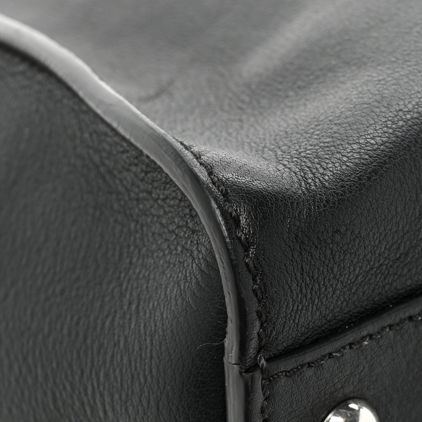 Vitello Dolce Marmol Patent Crocodile Trapuntata Large Peekaboo Iconic Satchel Black Fumo