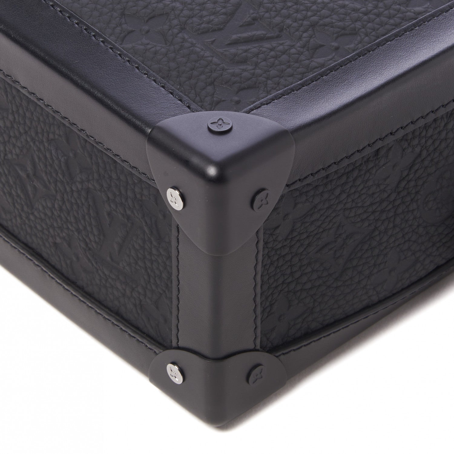 Louis Vuitton Taurillon Monogram Soft Trunk Black 4 of 7
