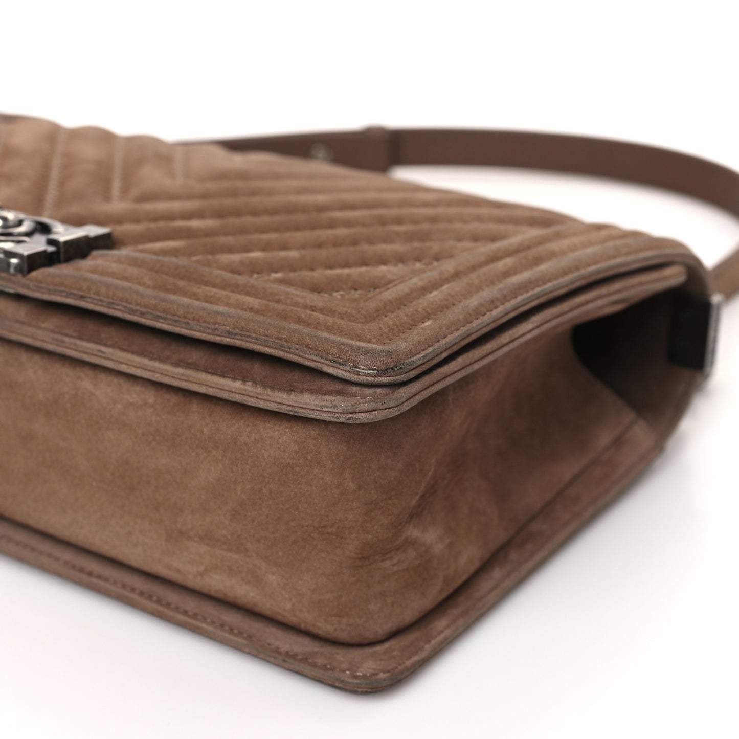 Nubuck Chevron Quilted New Medium Boy Flap Brown