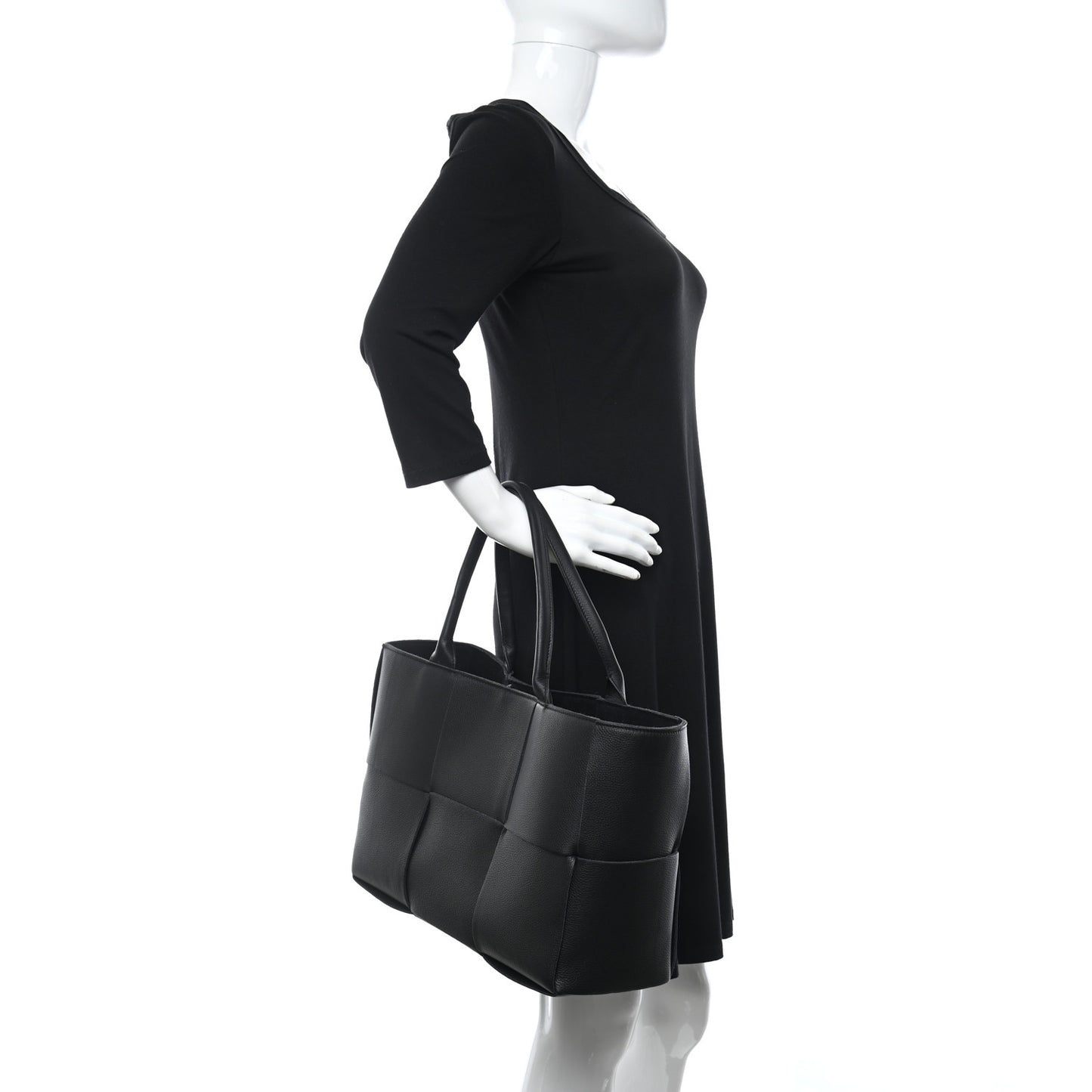 Grained Calfskin Maxi Intrecciato Arco Tote Black