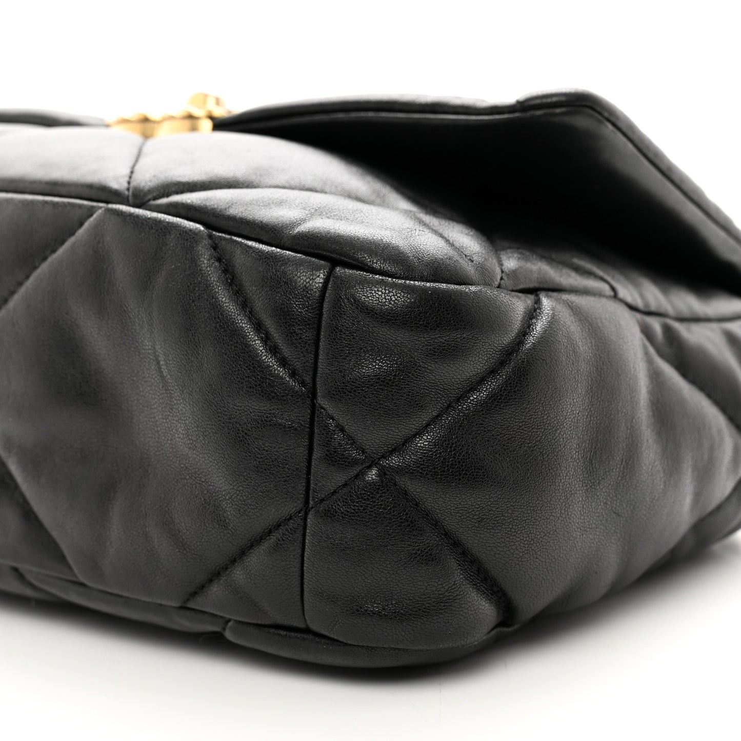 Lambskin Quilted Medium Chanel 19 Flap Black
