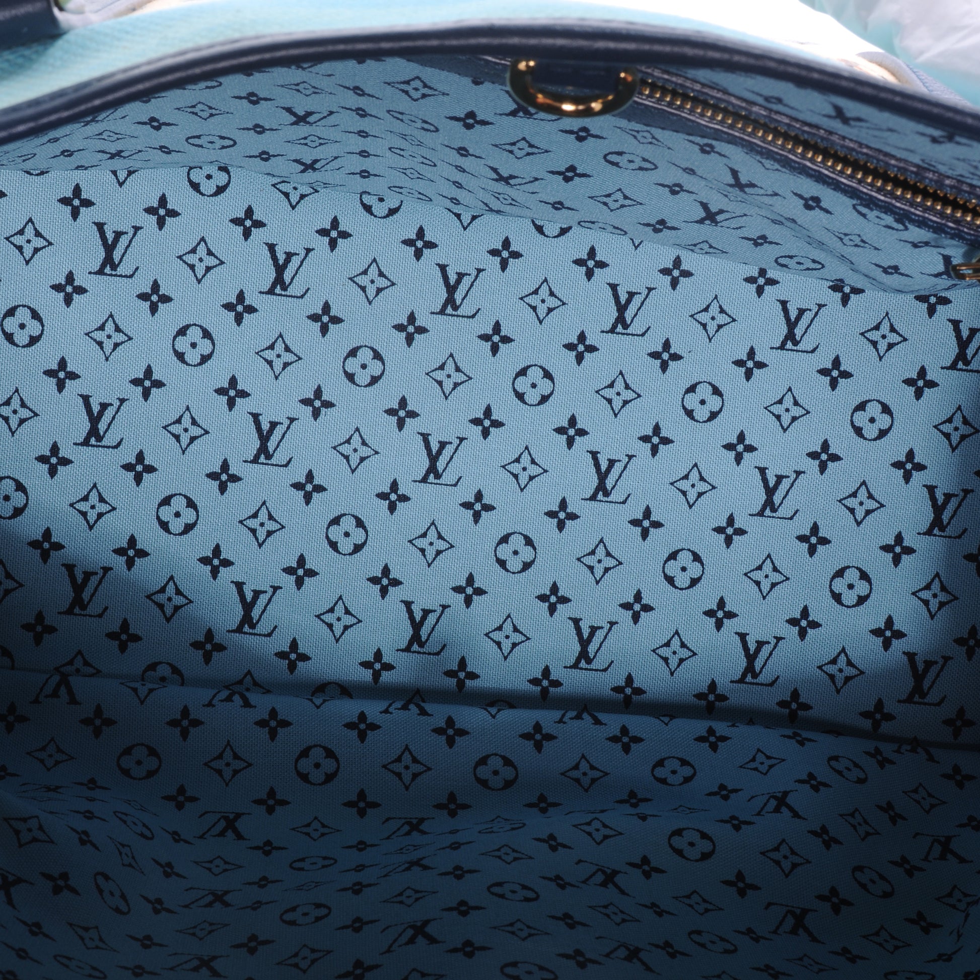 Louis Vuitton Ailleurs Cabas Escale PM 7 of 7