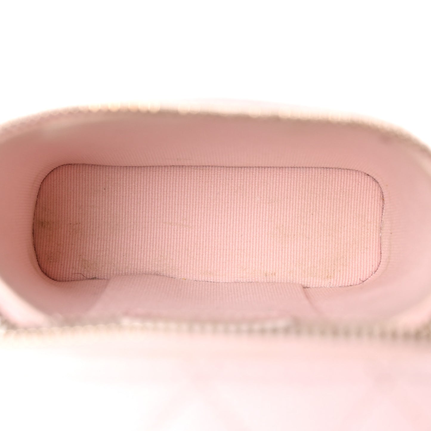 Caviar Quilted Phone Holder With Chain Light Pink