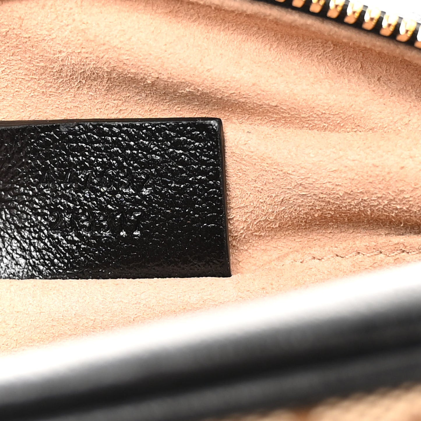 Monogram Matelasse Diagonal Small GG Marmont Chain Shoulder Bag Beige Black