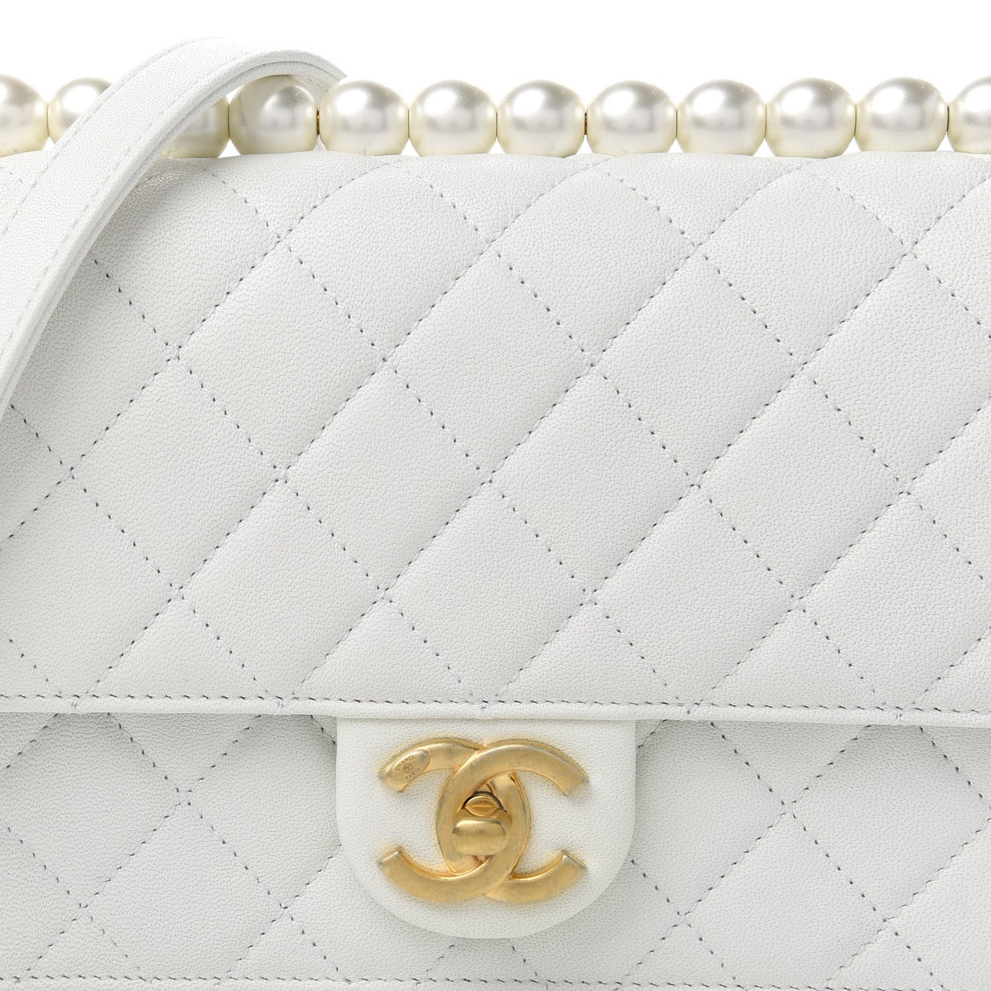 Lambskin Quilted Small Chic Pearls Flap White