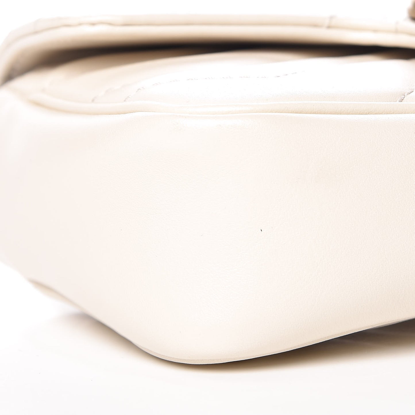 Calfskin Matelasse Super Mini GG Marmont Shoulder Bag White