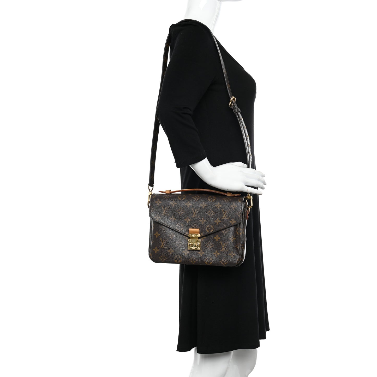 Monogram Pochette Metis