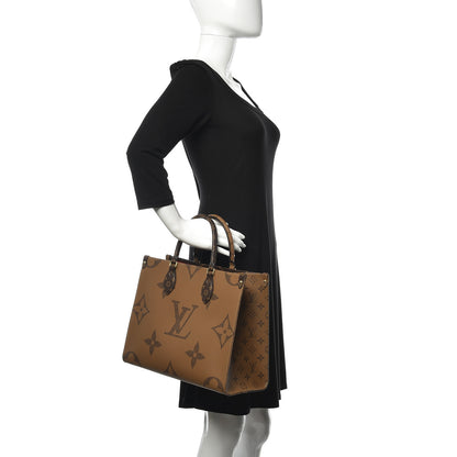 Louis Vuitton Reverse Monogram Giant Onthego MM 3 of 12