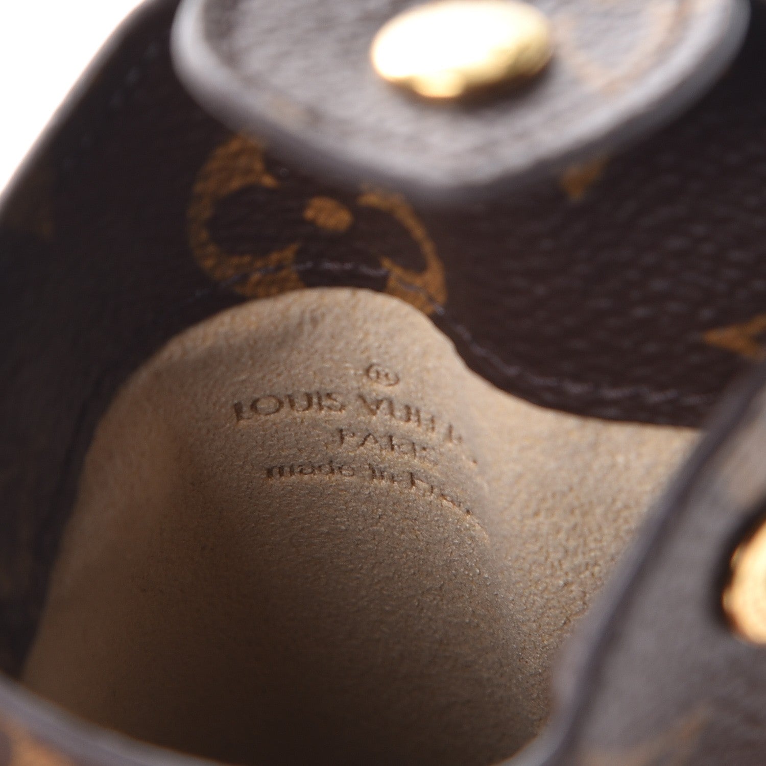 Louis Vuitton Monogram Sunglasses Case MM 6 of 7